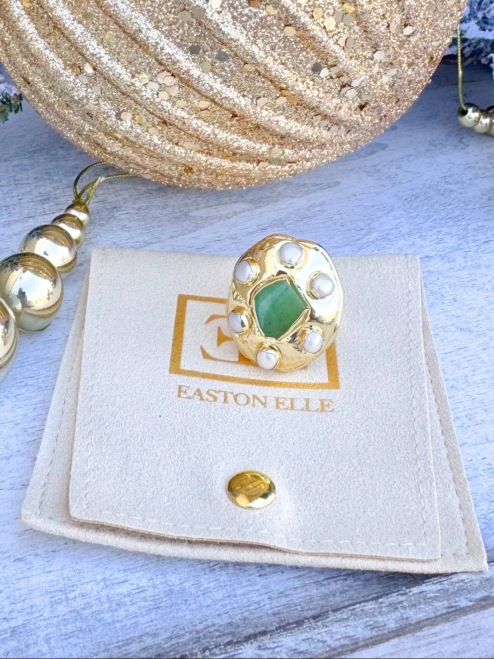 [Easton Elle] The Globe Green Ring - The Pink Pineapple 850