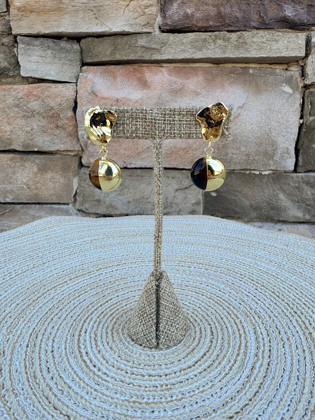[Easton Elle] Tiger’s Eye Earrings – Circle - The Pink Pineapple 850