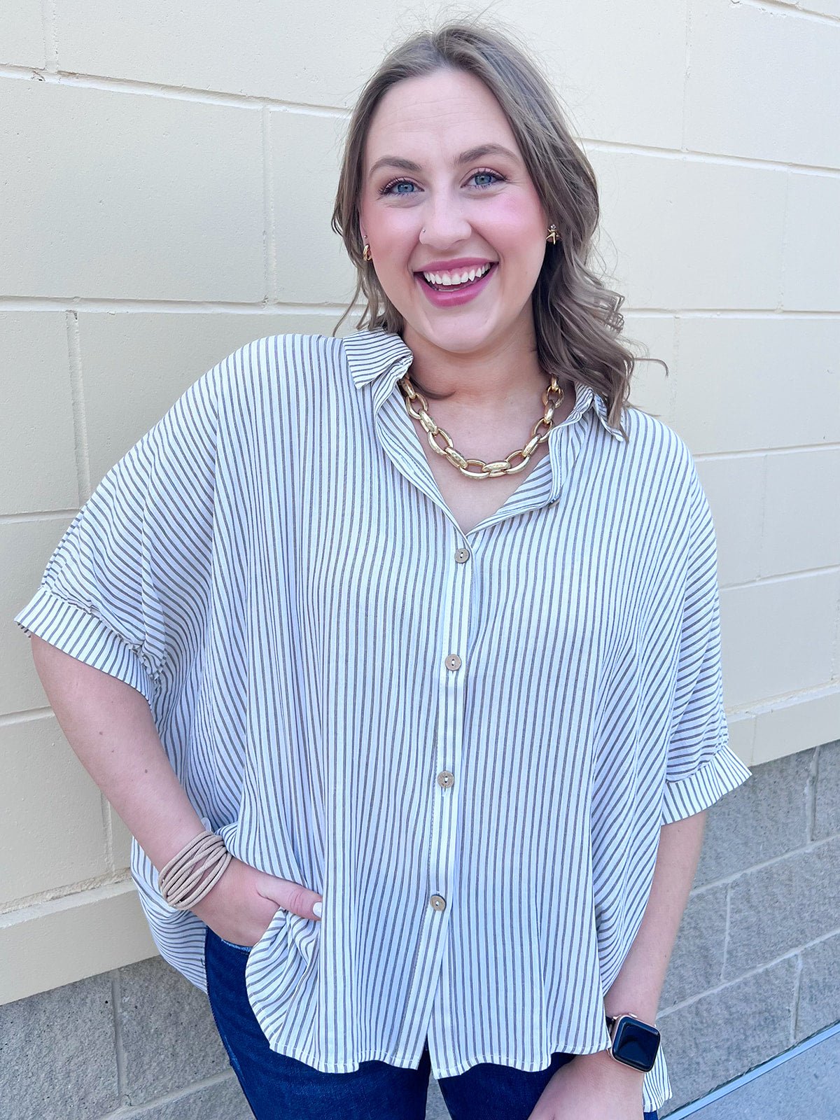 Effortless Lines Button Down Top - The Pink Pineapple 850