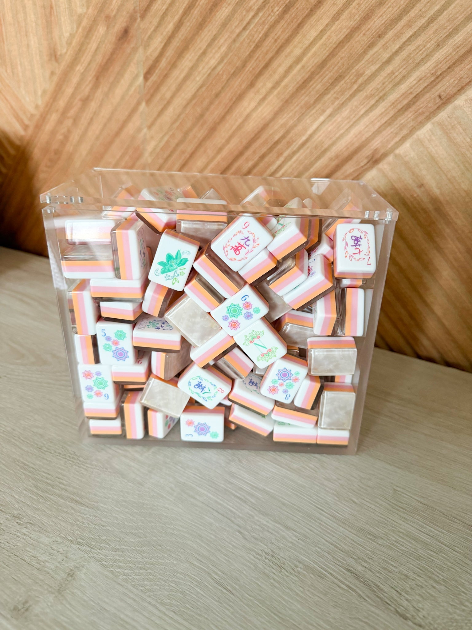 Elegance Mahjong Tile Storage Display Case - The Pink Pineapple 850