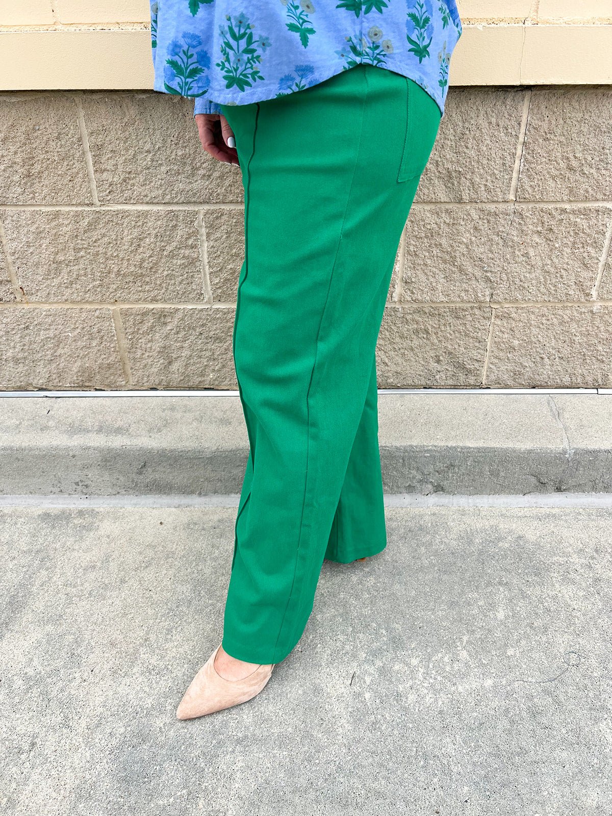 Emerald Ease Straight - Leg Pants - The Pink Pineapple 850