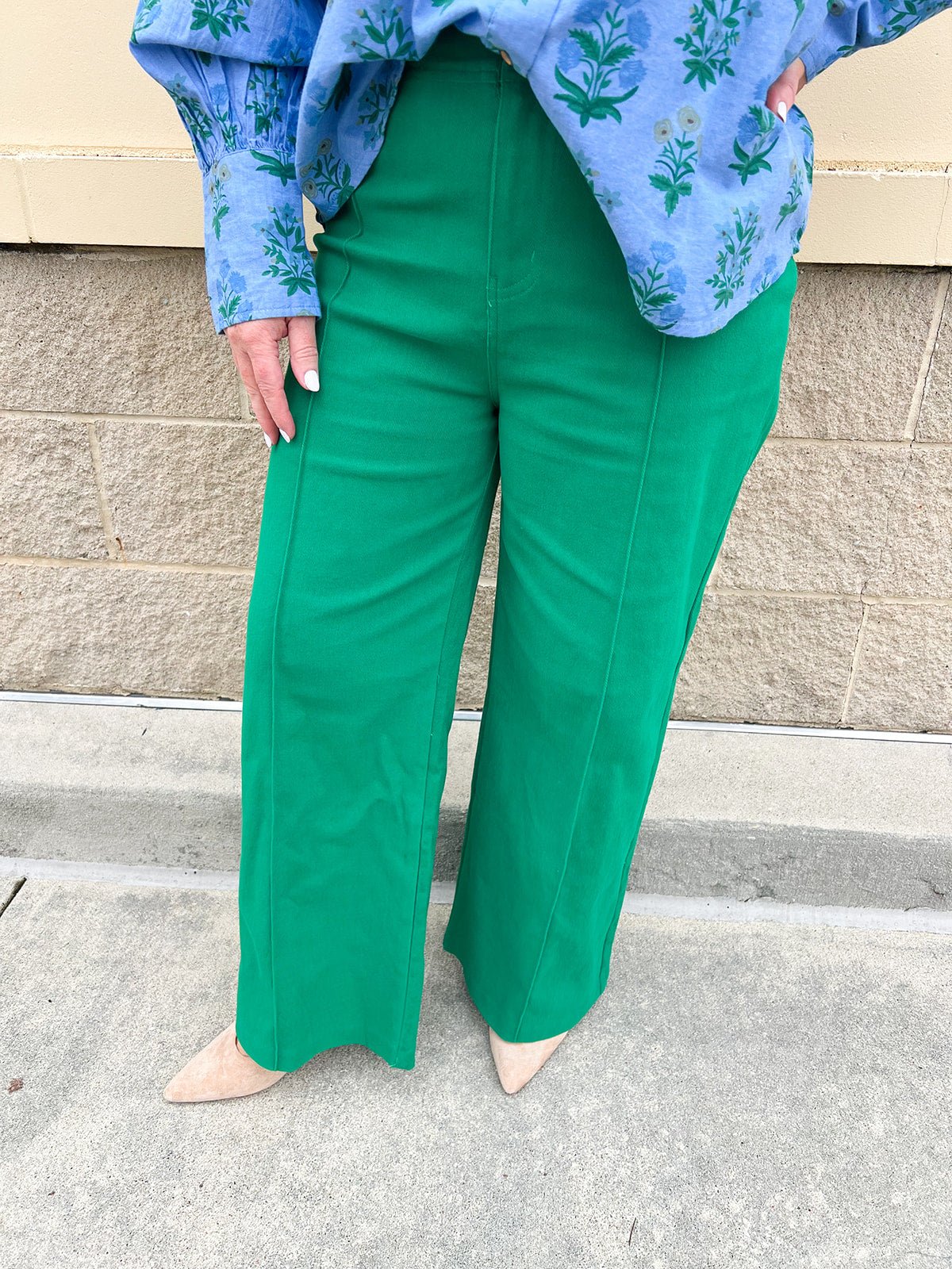 Emerald Ease Straight - Leg Pants - The Pink Pineapple 850