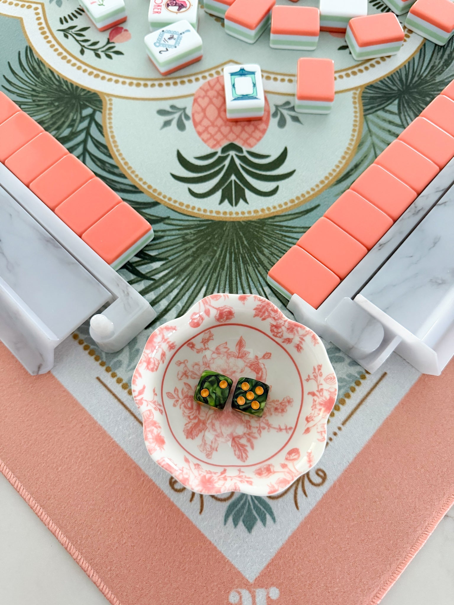 Empress Forest Mahjong Dice - The Pink Pineapple 850