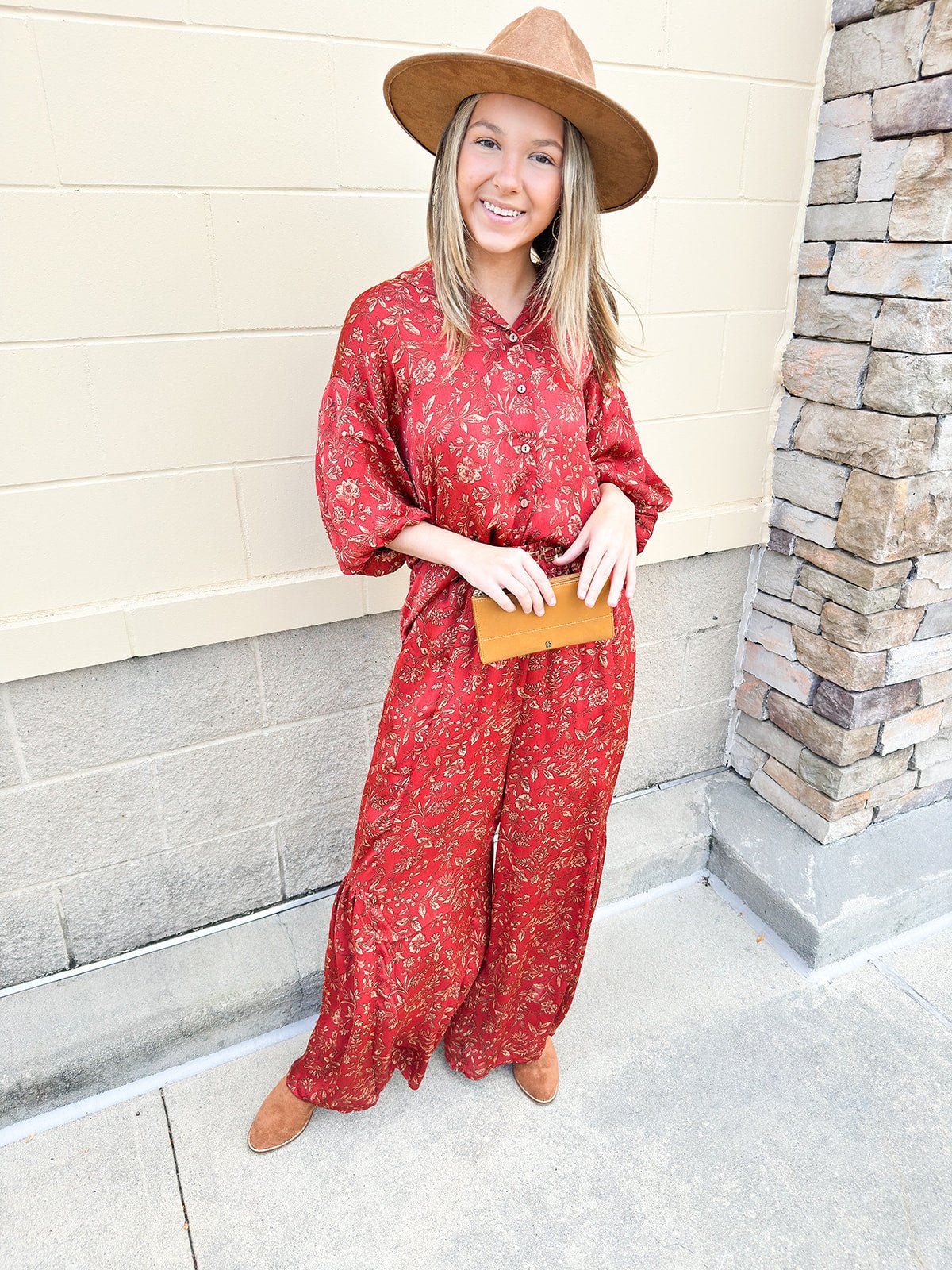 Escape To Comfort Satin Floral Pants - The Pink Pineapple 850