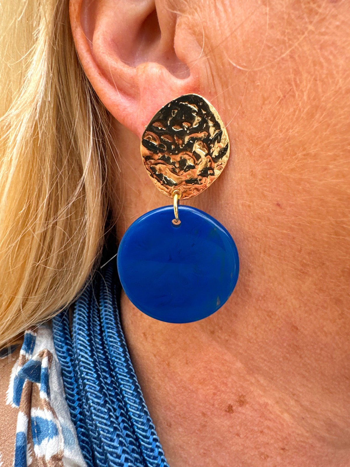 Evening Chic Gold & Cobalt Earrings - The Pink Pineapple 850
