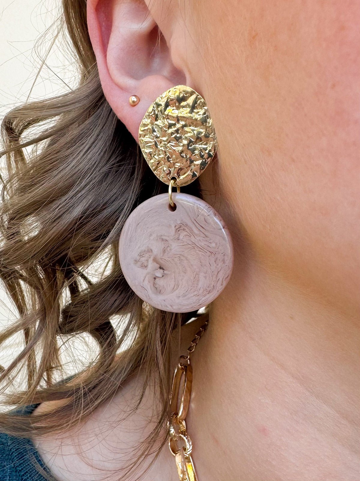 Evening Chic Gold Taupe Earrings - The Pink Pineapple 850