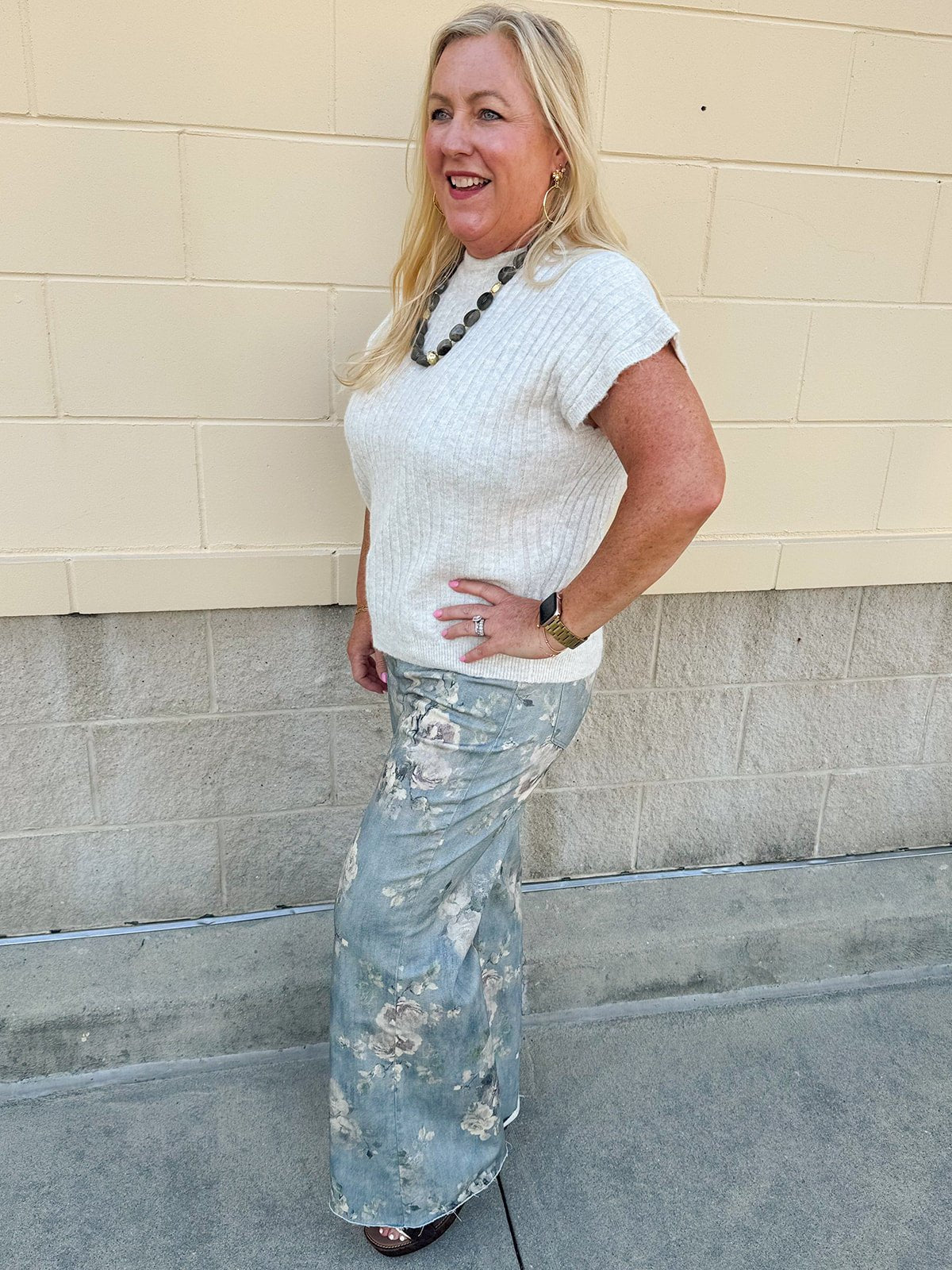 Falling Softly Top - The Pink Pineapple 850