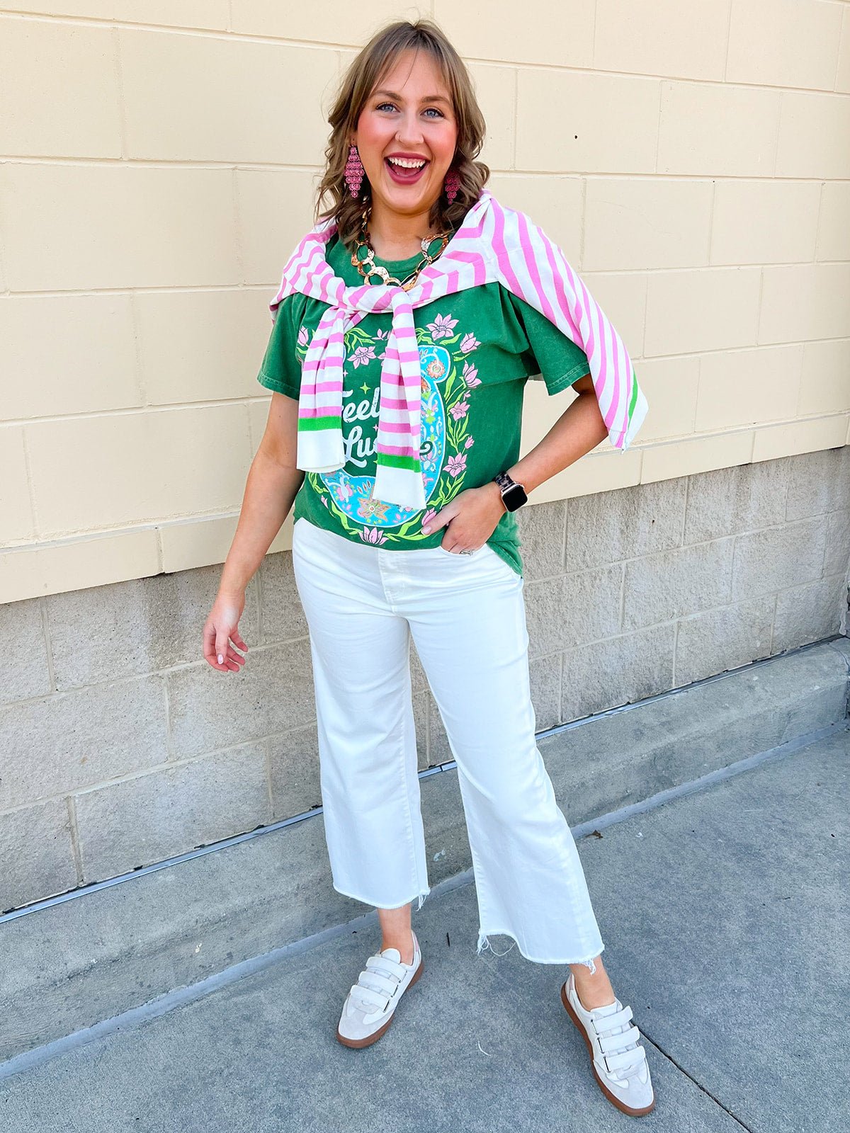 Feelin' Lucky Horseshoe Tee - The Pink Pineapple 850