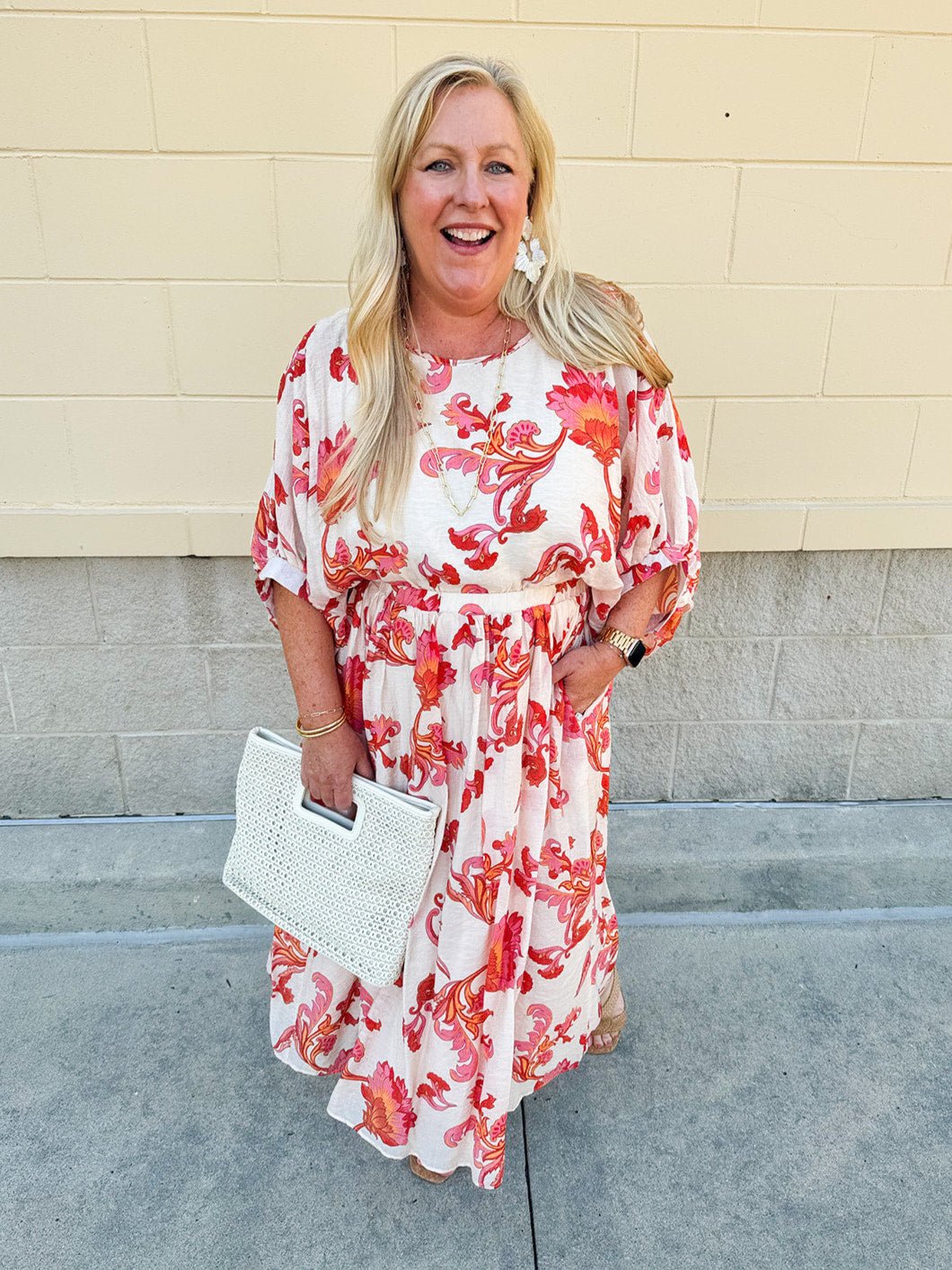 {FINAL SALE} Blossom Breeze Floral Midi Dress - The Pink Pineapple 850