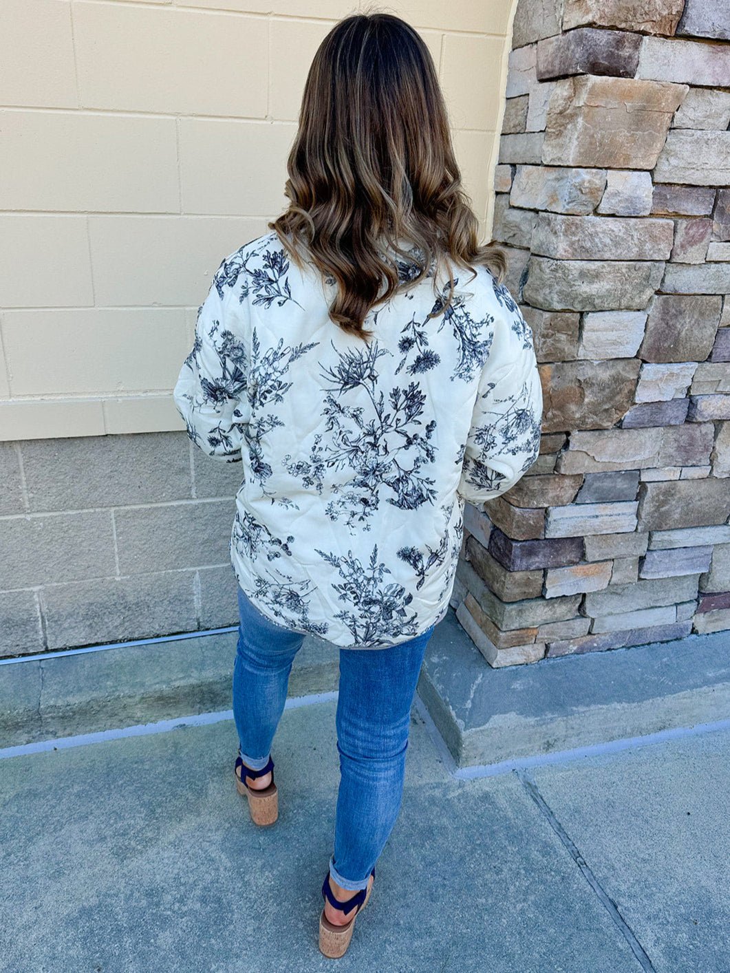 {FINAL SALE} Bodega Babe Floral Jacket - The Pink Pineapple 850