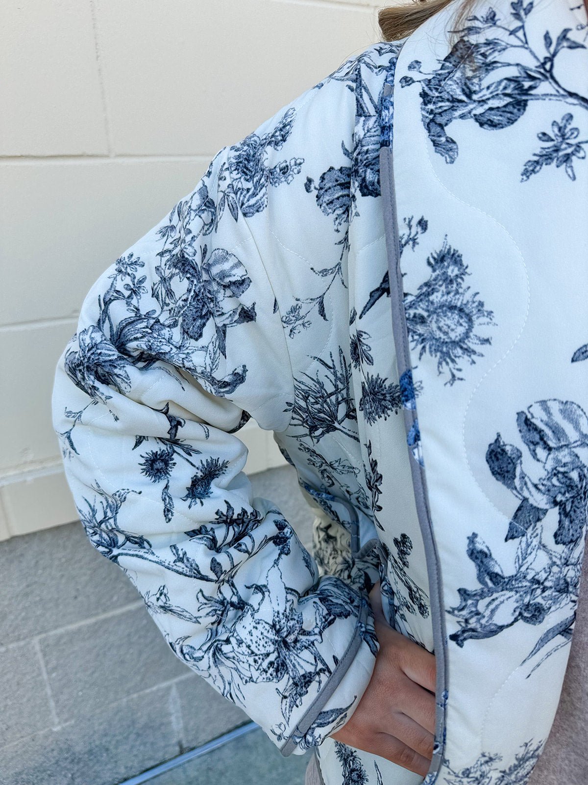 {FINAL SALE} Bodega Babe Floral Jacket - The Pink Pineapple 850
