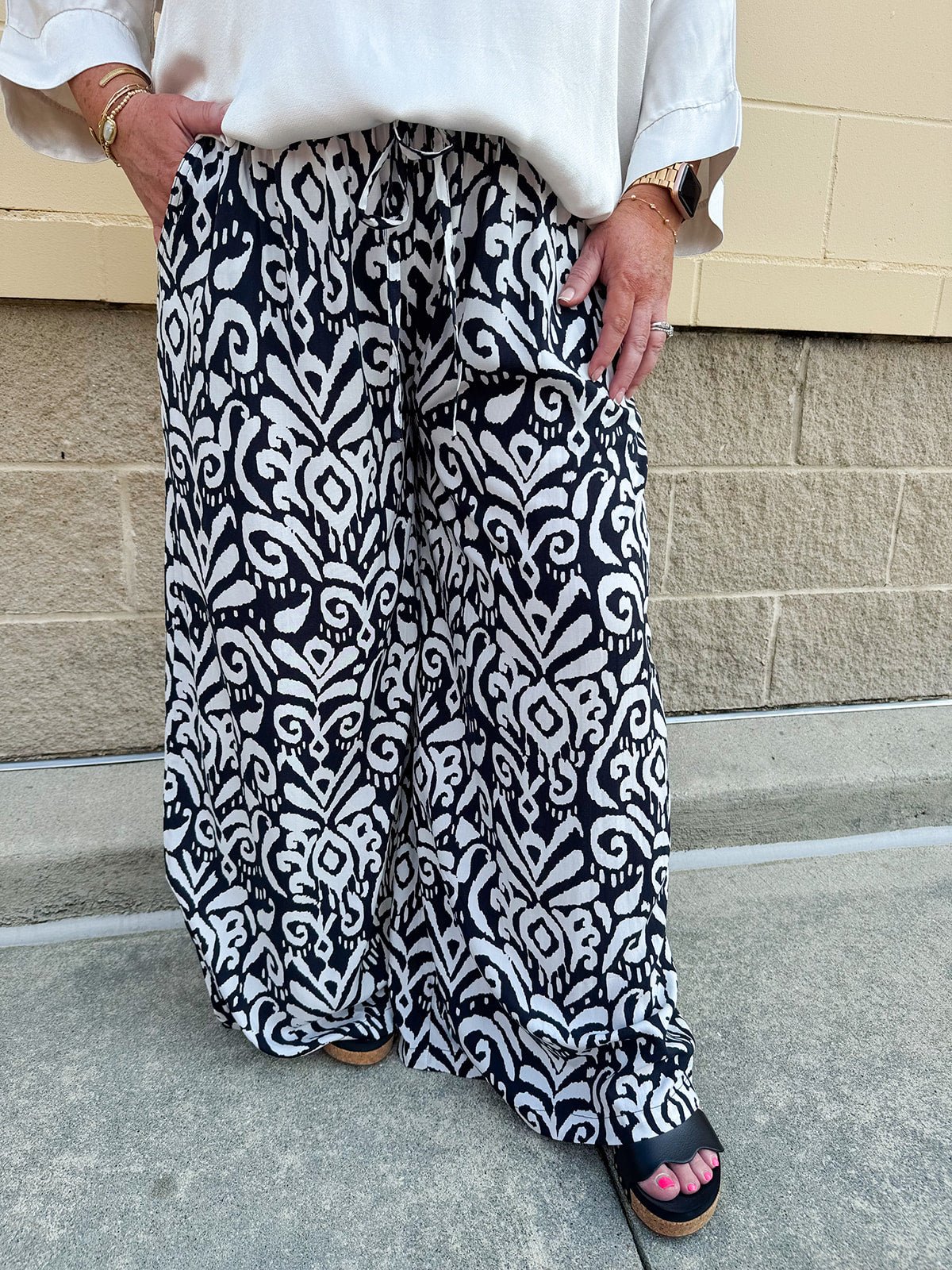 {FINAL SALE} Bungalow Living Drawstring Pants {Made in Italy} - The Pink Pineapple 850