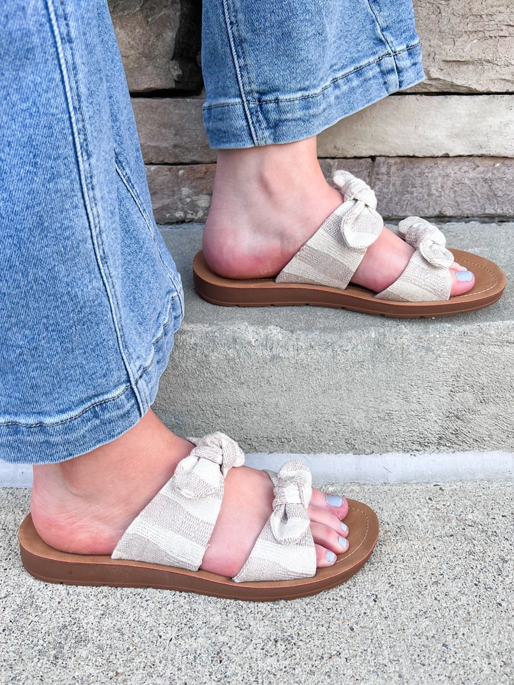 {FINAL SALE} [Corkys] Take A Bow Sandals - The Pink Pineapple 850