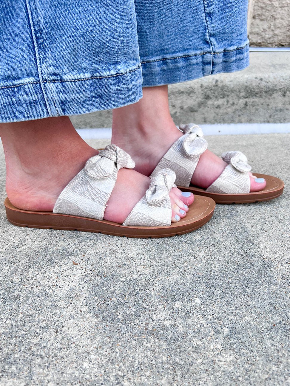 {FINAL SALE} [Corkys] Take A Bow Sandals - The Pink Pineapple 850