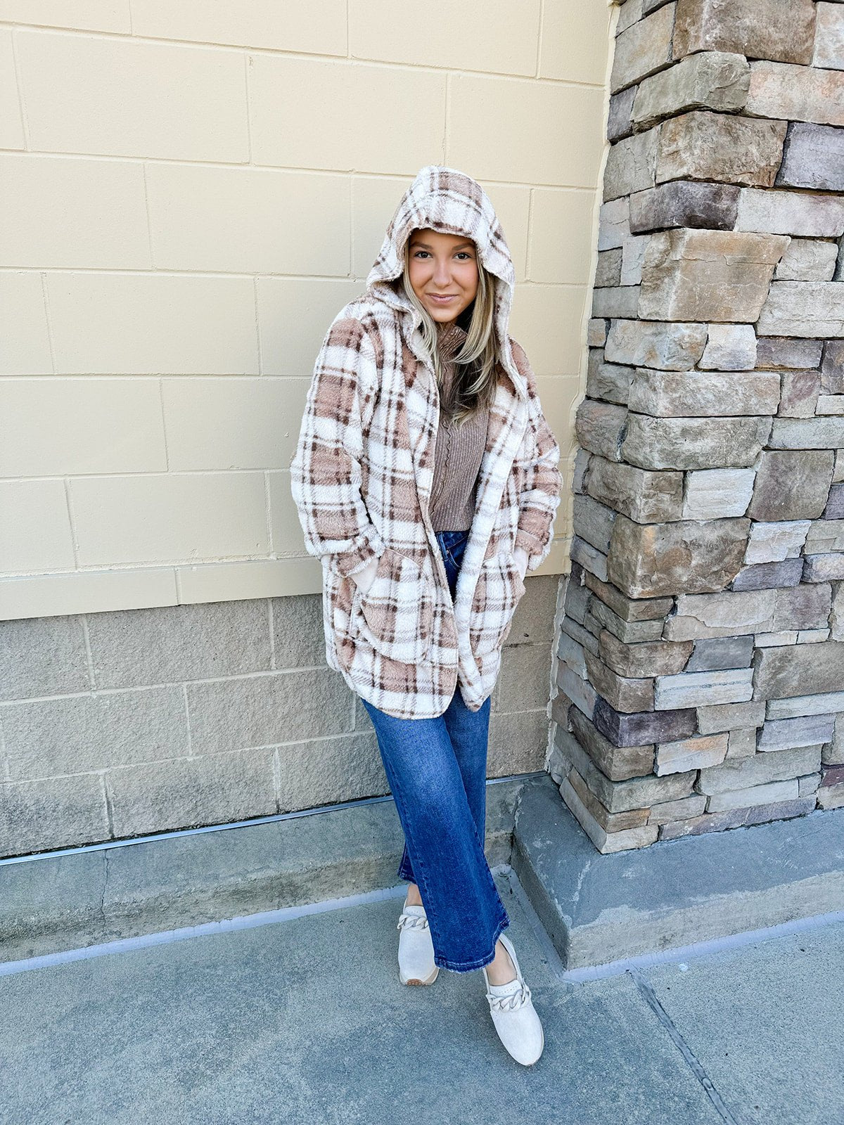 {FINAL SALE} Cue the Cozy Oversized Plaid Hooded Jacket Curvy - The Pink Pineapple 850