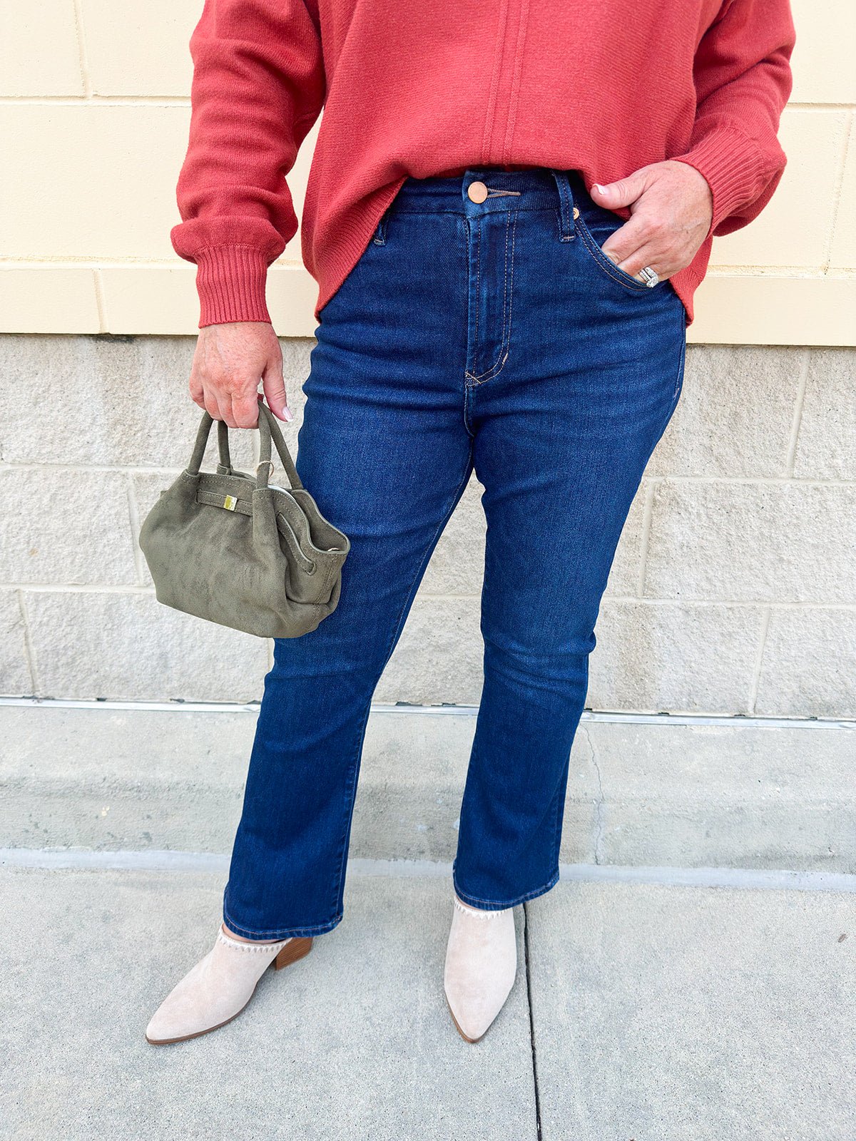 {FINAL SALE} [Dear John] Jeanne Mid - Rise Cropped Flare Jeans in Richmond - The Pink Pineapple 850