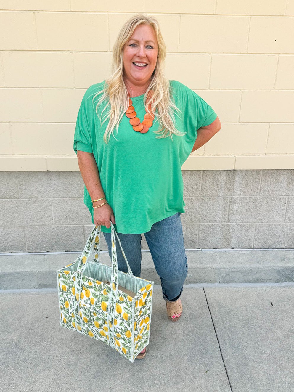 {FINAL SALE} Happy Hour Dolman Sleeve Top in Kelly Green - The Pink Pineapple 850