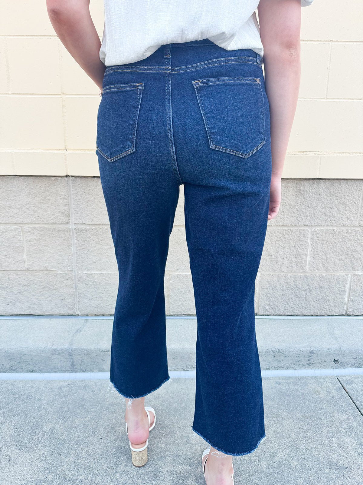 {FINAL SALE} [Judy Blue] Sadie High Rise Cropped Fringe Wide Leg Jeans - The Pink Pineapple 850
