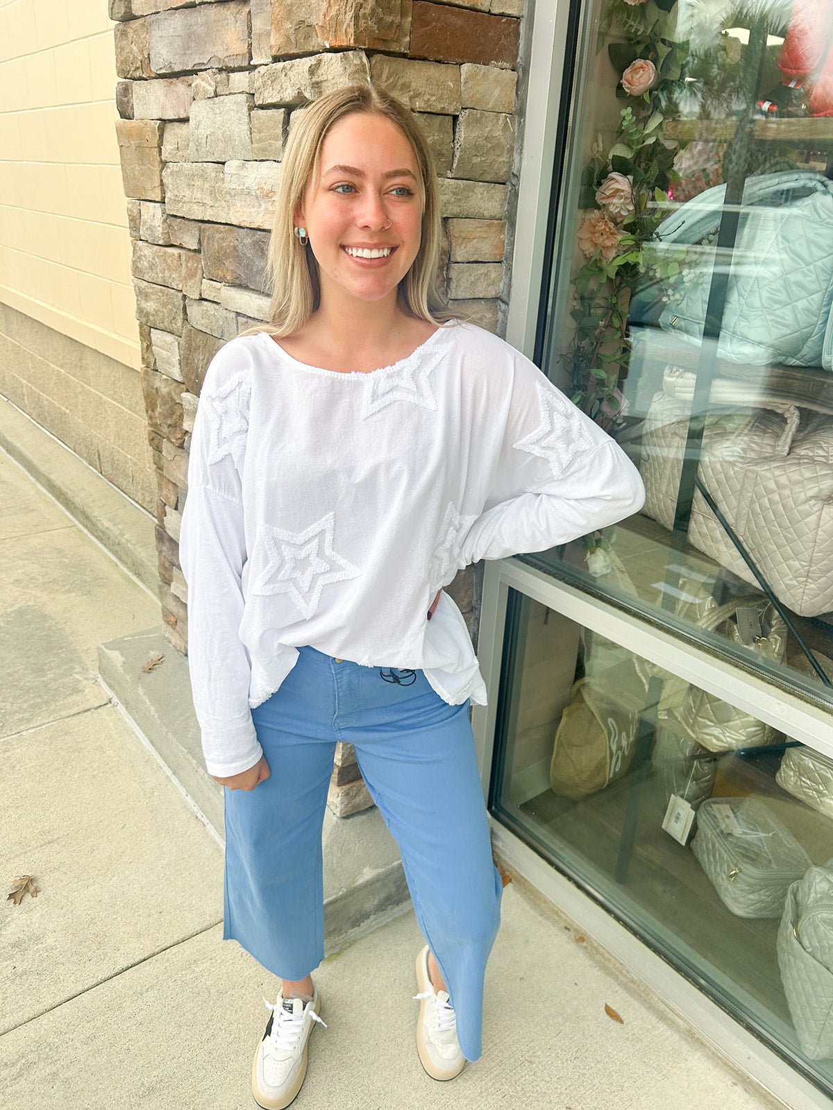 {FINAL SALE} Judy Blue The April Tummy Control Wide Leg Jeans - Curvy - The Pink Pineapple 850