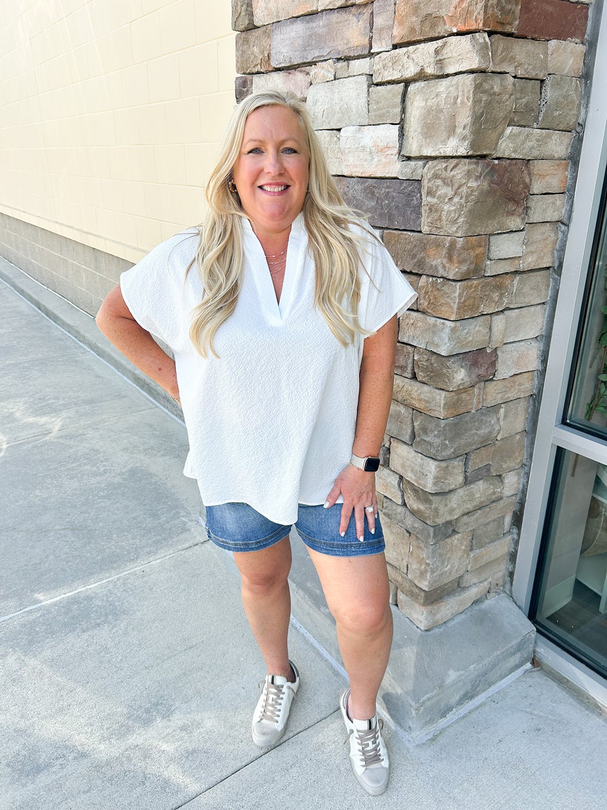 {FINAL SALE} Keeping It Simple White Tunic Top - The Pink Pineapple 850