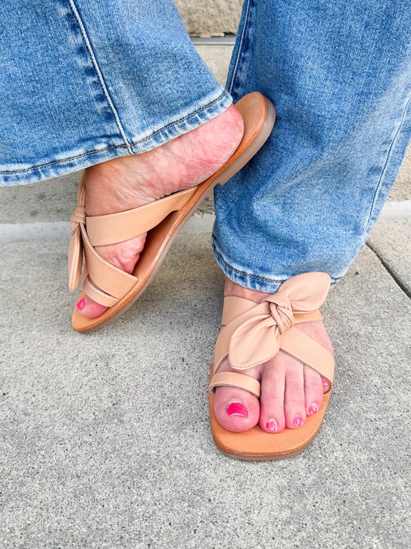 {FINAL SALE} [Matisse] Vaughn Bow Sandal - The Pink Pineapple 850