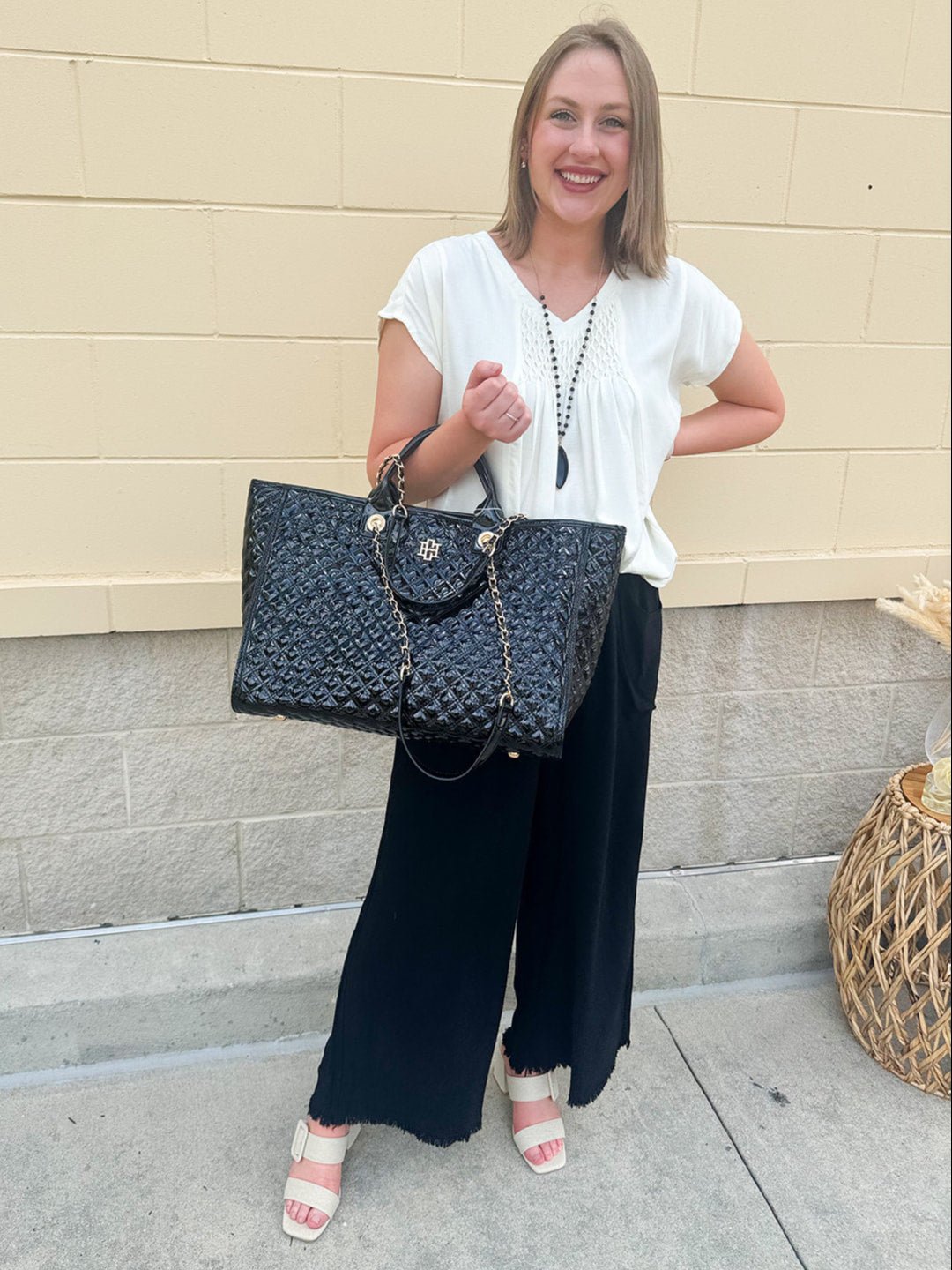 {FINAL SALE} Seashell Whisper Smocked Top - The Pink Pineapple 850