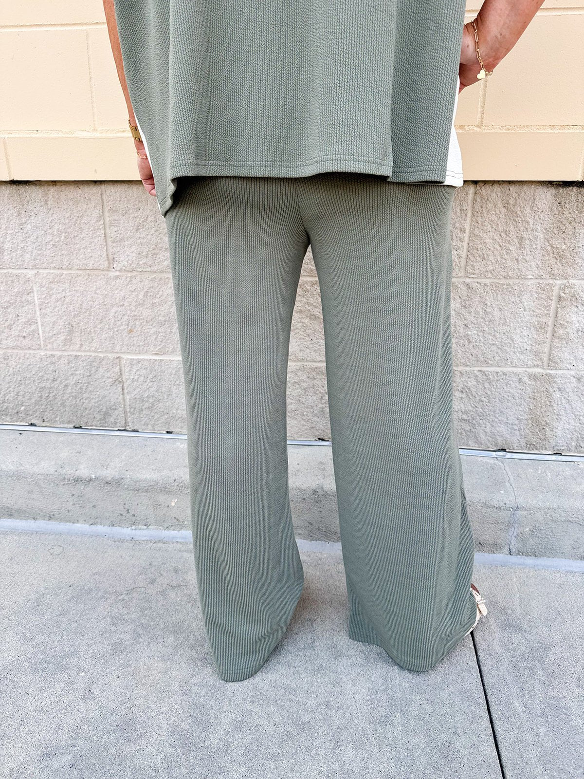 [FINAL SALE] Sunday Slow Ribbed Pants - The Pink Pineapple 850
