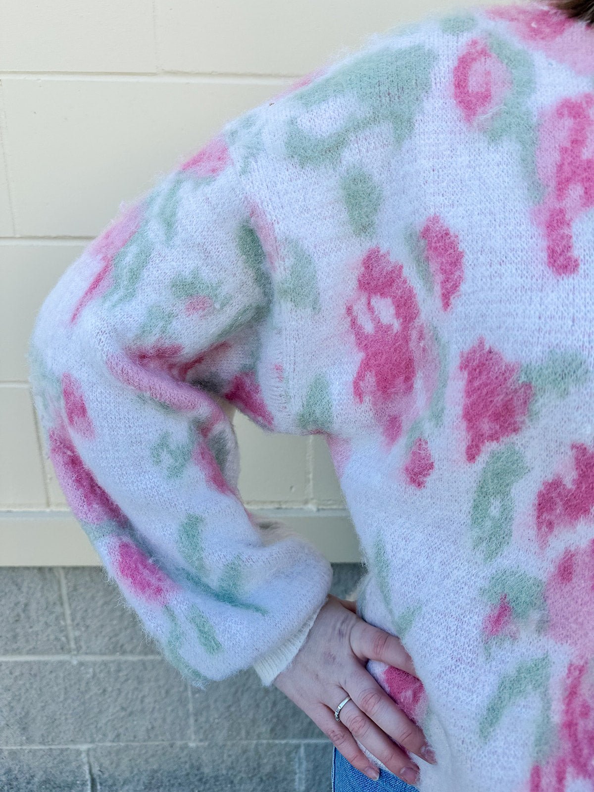 {FINAL SALE} Sweet Perspective Floral Sweater Knit Top in Ivory - The Pink Pineapple 850