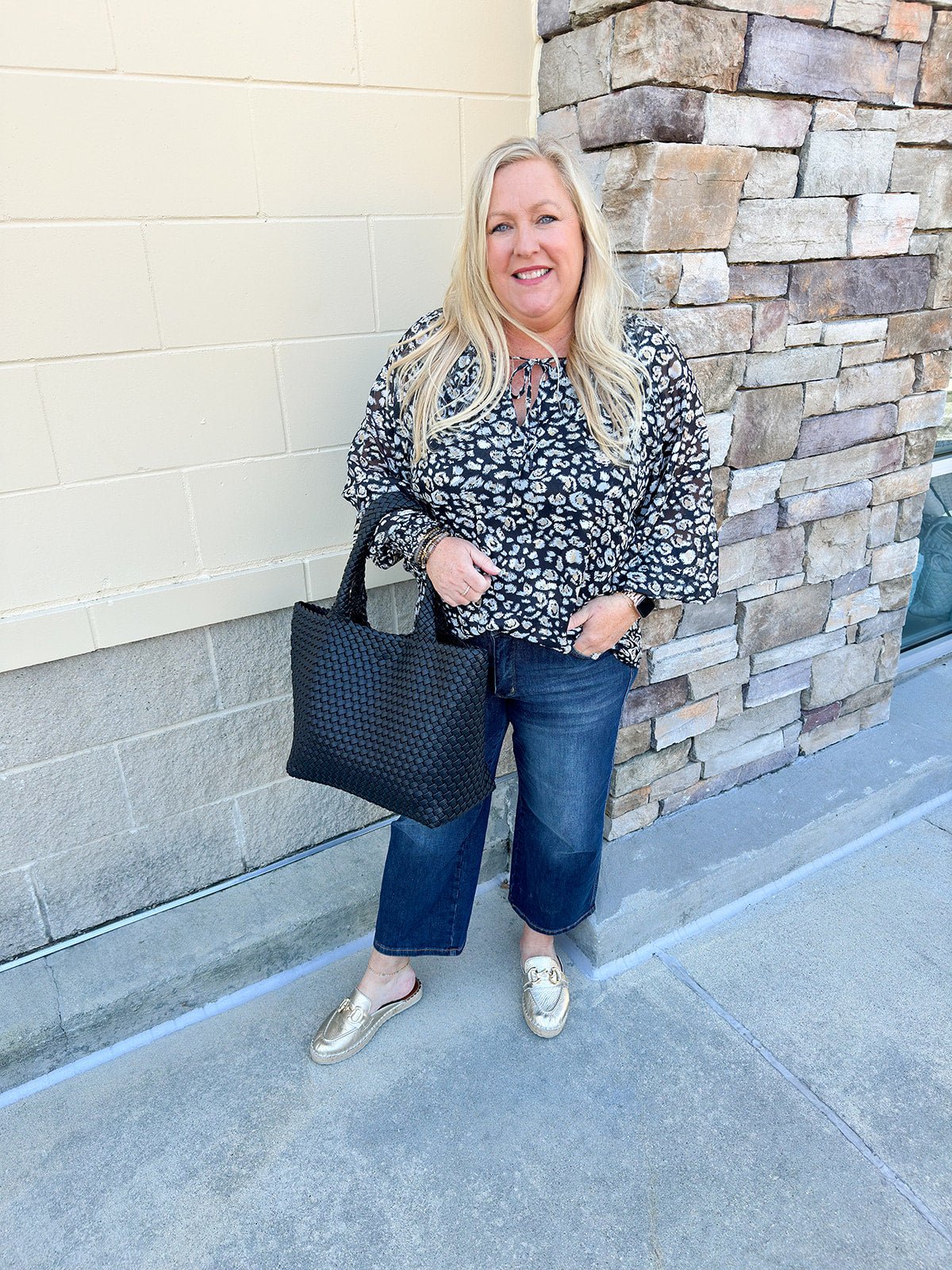 [FINAL SALE] Tea Garden Leopard Long Sleeve Blouse - The Pink Pineapple 850