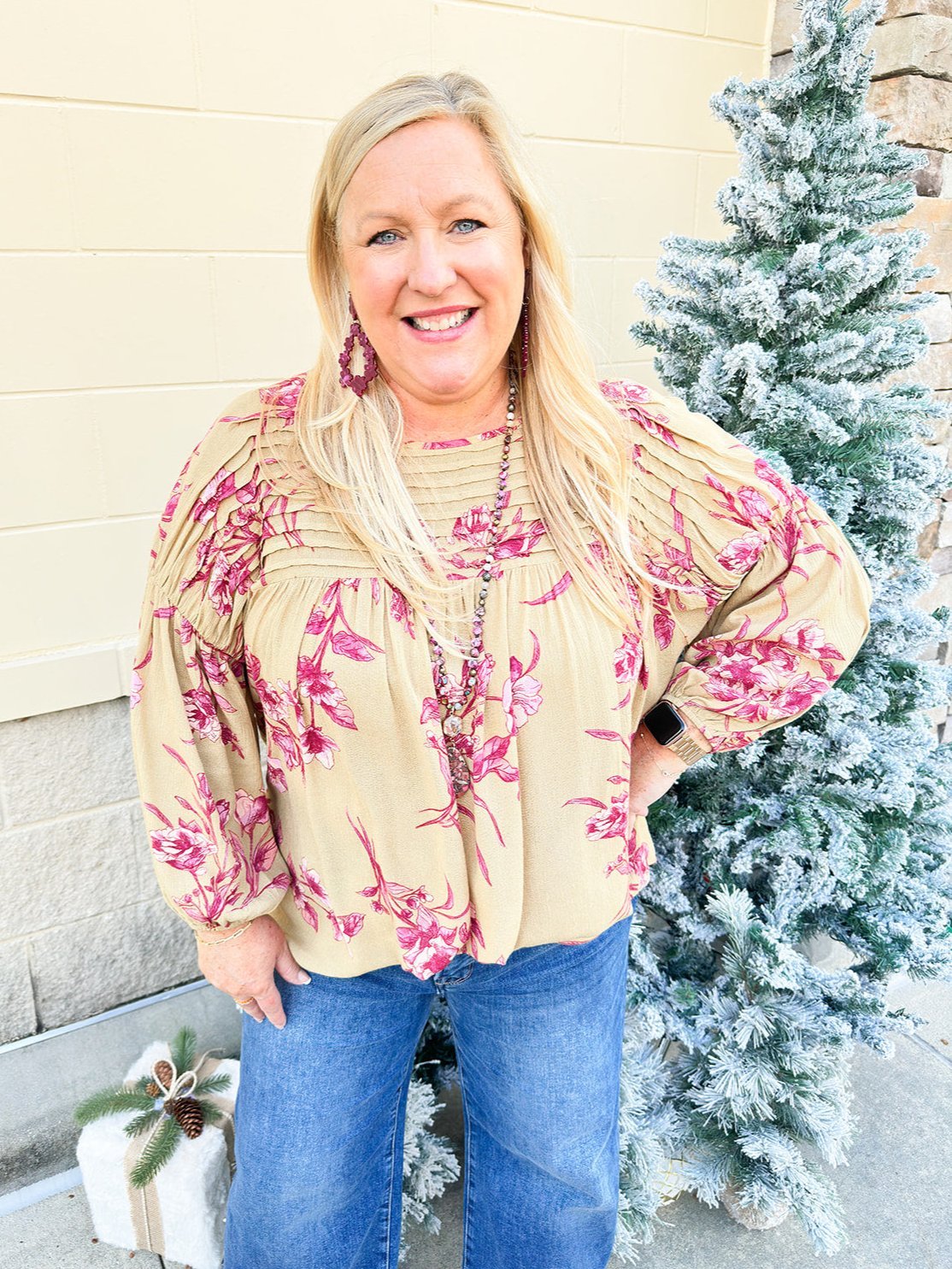 {FINAL SALE} Weekend Living Floral Gauze Top - The Pink Pineapple 850