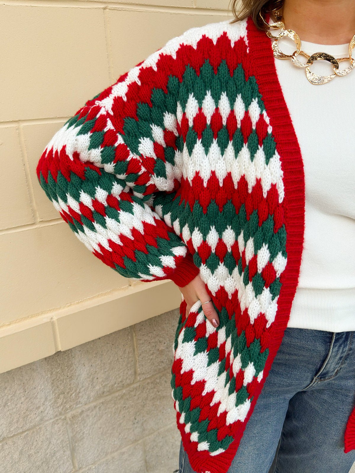 Fireside Cheer Textured Holiday Cardigan - The Pink Pineapple 850