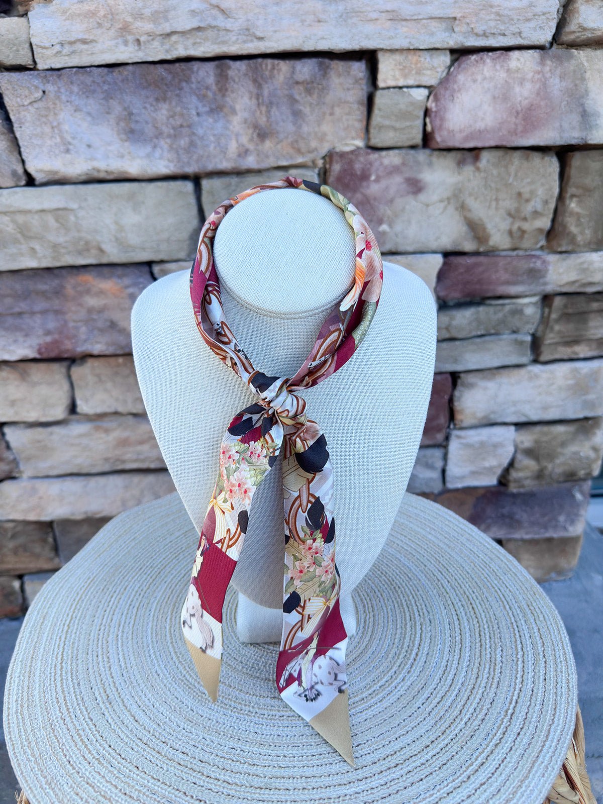 Florida State University Gameday Heirloom Scarflette™ - The Pink Pineapple 850