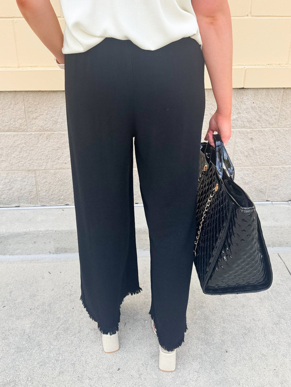 Fresh Breeze Frayed Wide Leg Linen Pants in Black - The Pink Pineapple 850