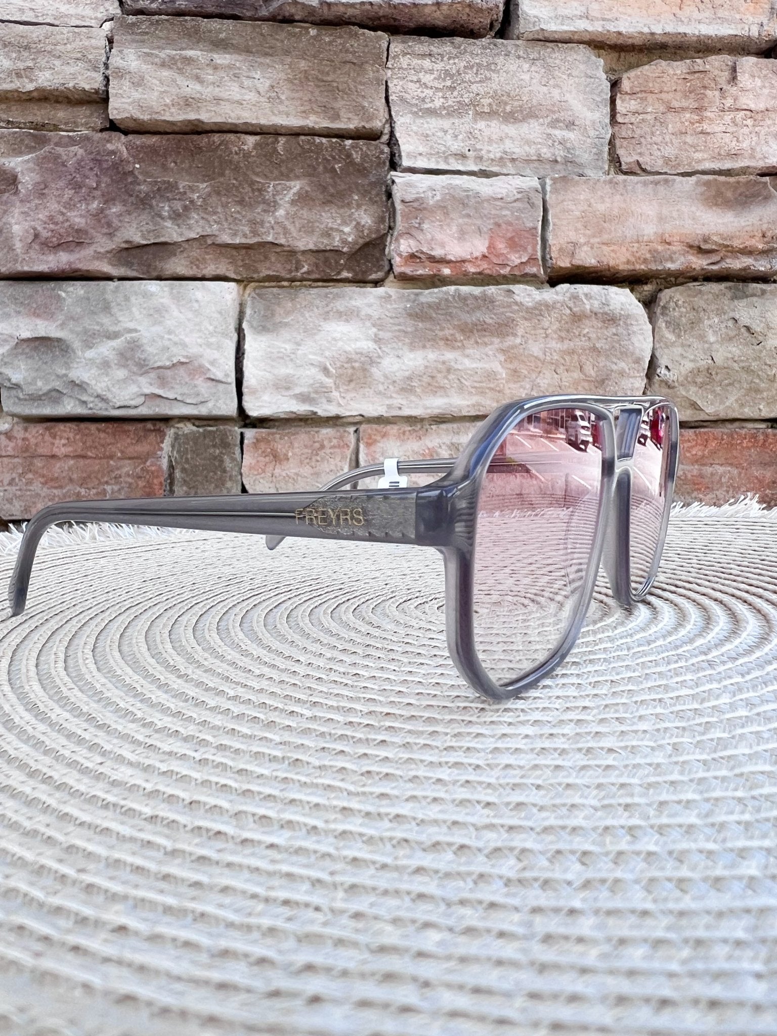 [Freyrs] Billie Aviator Sunglasses in Gray - The Pink Pineapple 850