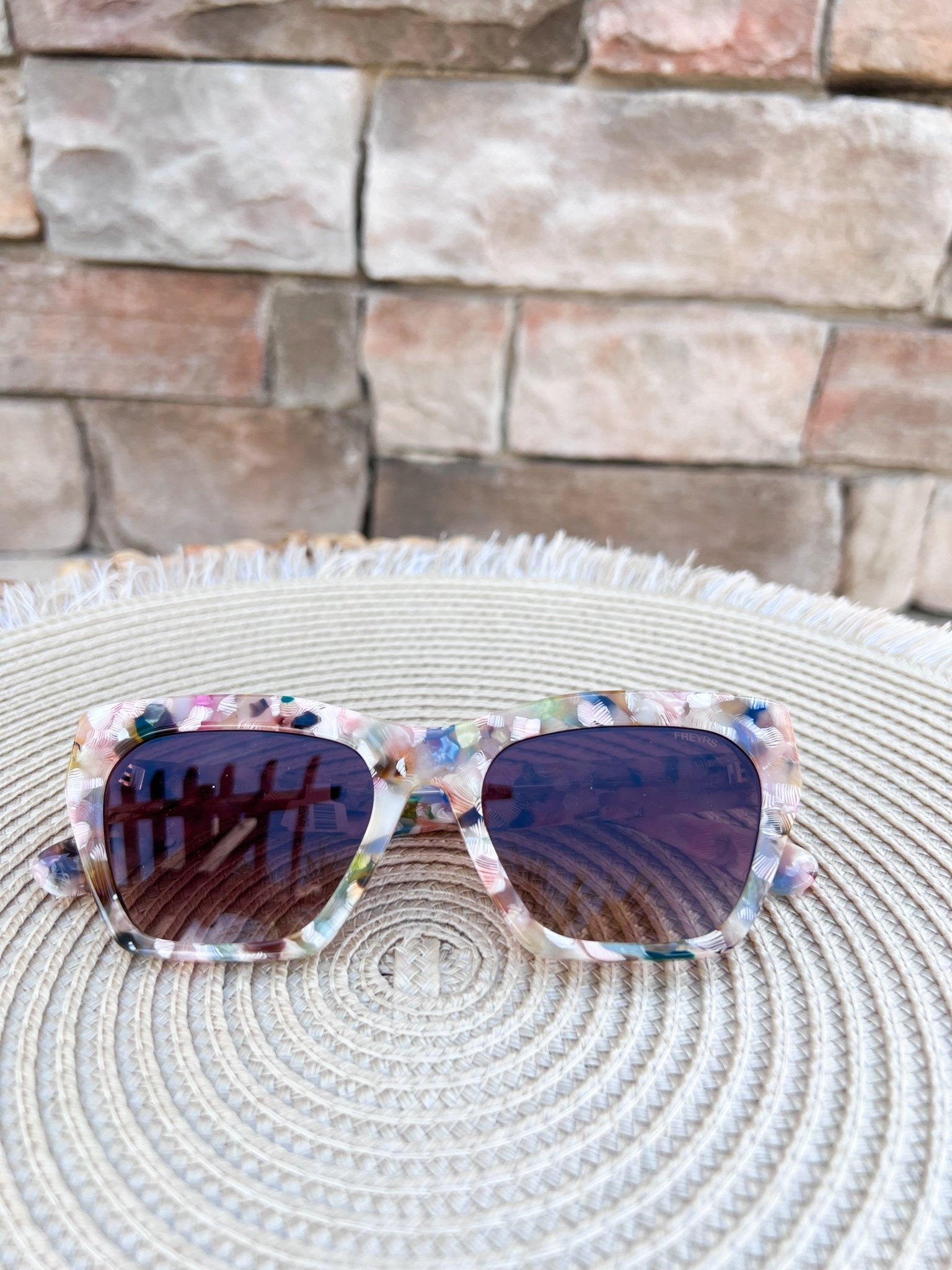 [Freyrs] Gia Acetate Cat Eye Sunglasses Pink Pearl - The Pink Pineapple 850
