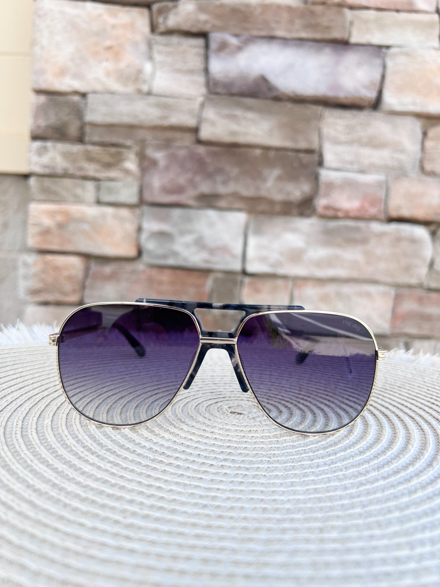 [Freyrs] Logan Aviator Sunglasses in Light Gold/Gray - The Pink Pineapple 850