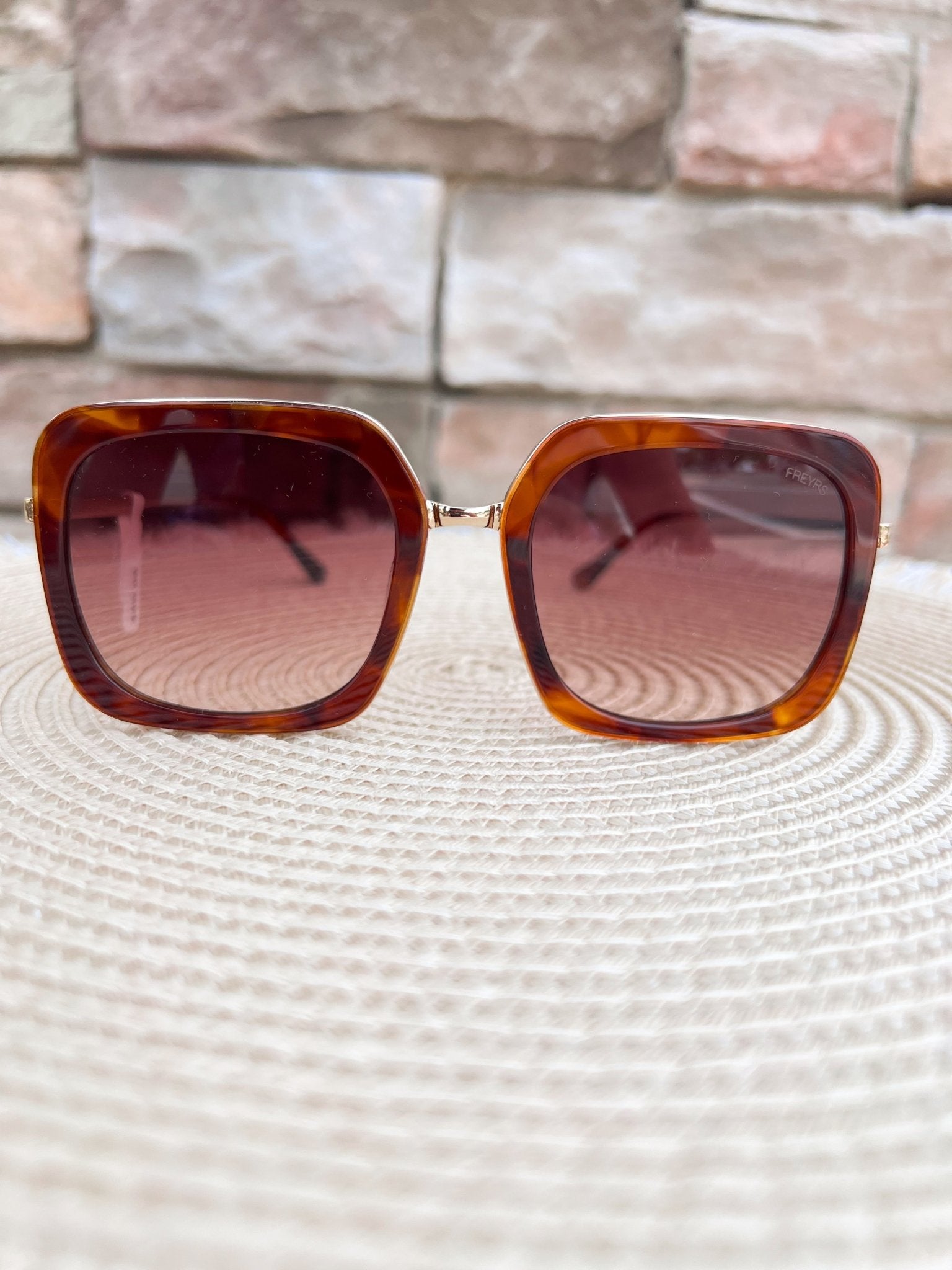 [Freyrs] Lulu Acetate Square Sunglasses in Tortoise Brown - The Pink Pineapple 850