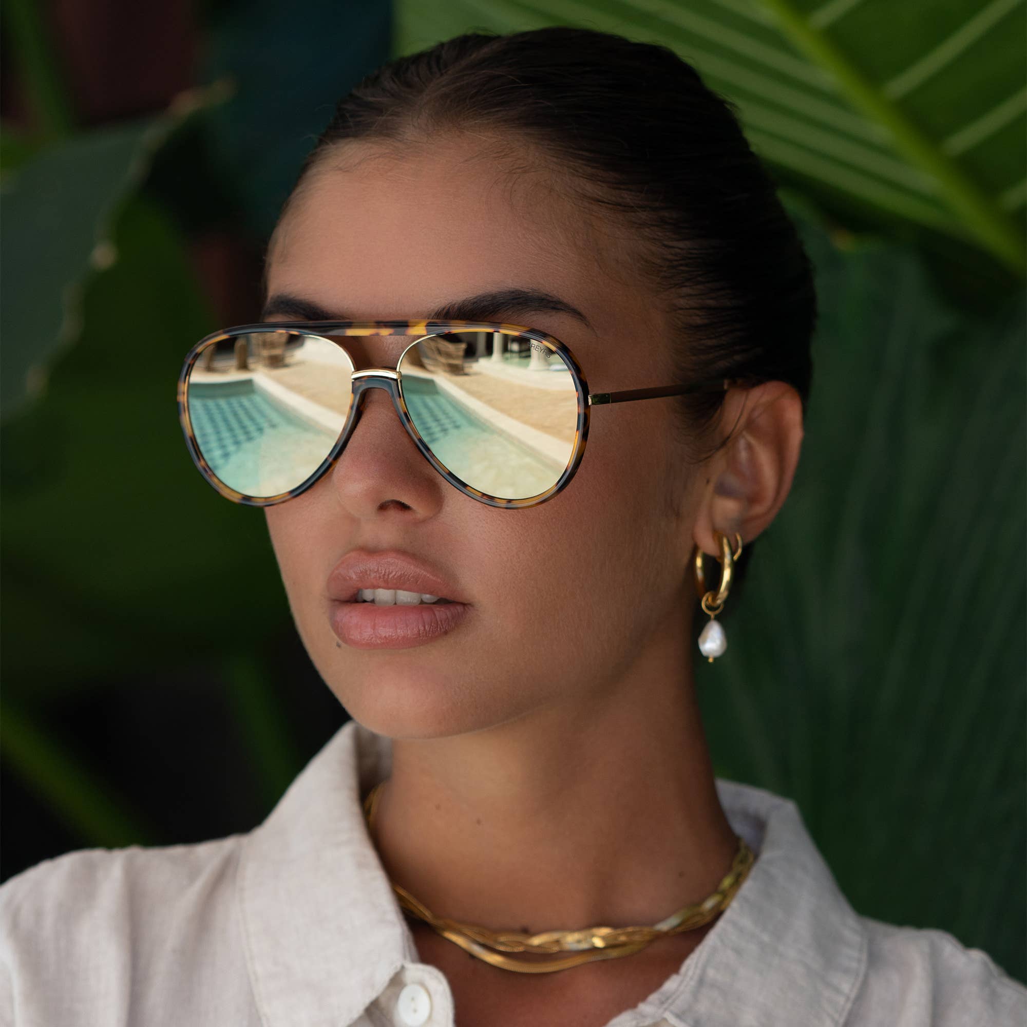 [Freyrs] Shay Aviator Sunglasses in Tortoise with Gold Mirror Lenses - The Pink Pineapple 850
