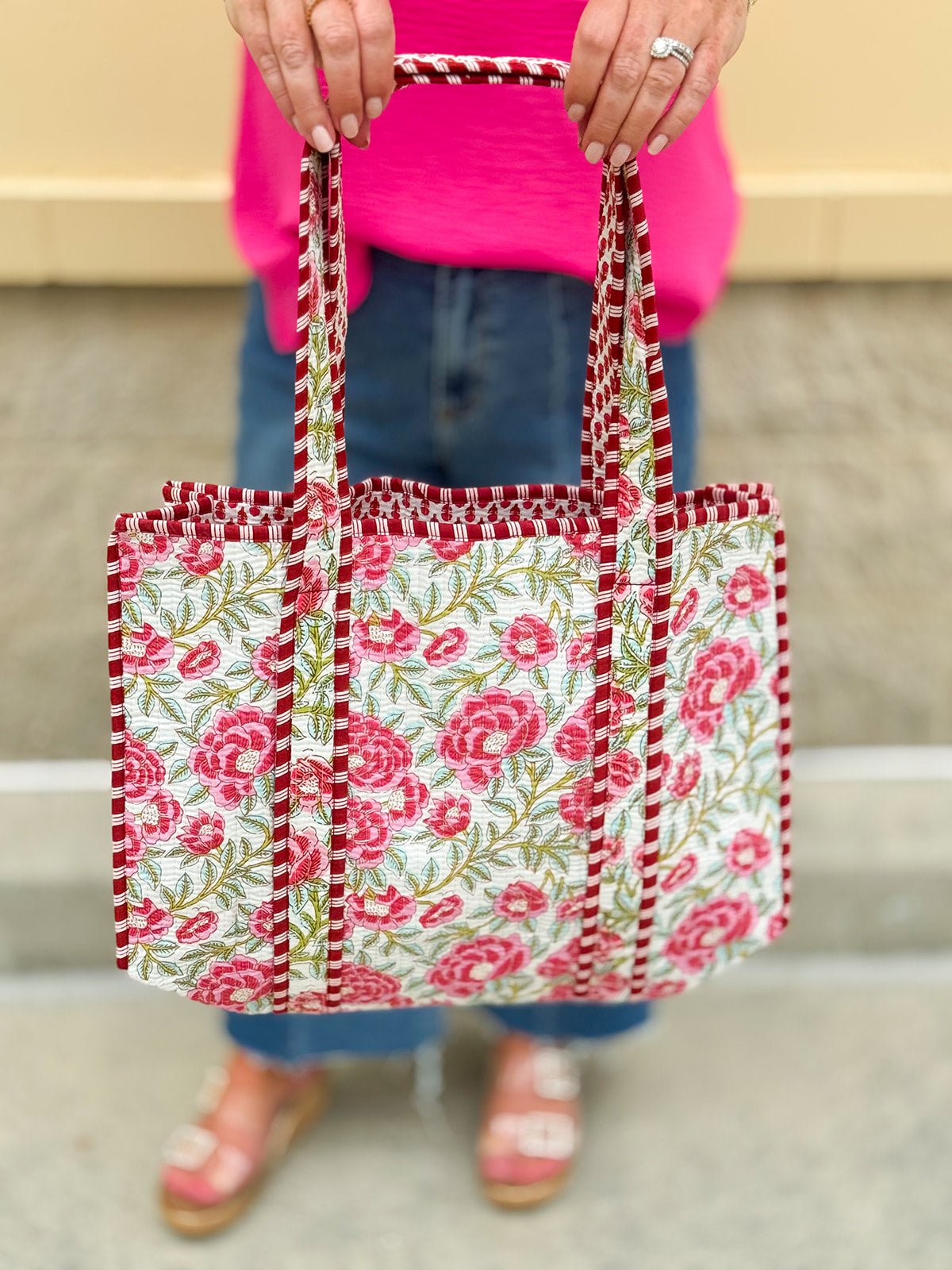 Garden Getaway Quilted Tote - The Pink Pineapple 850
