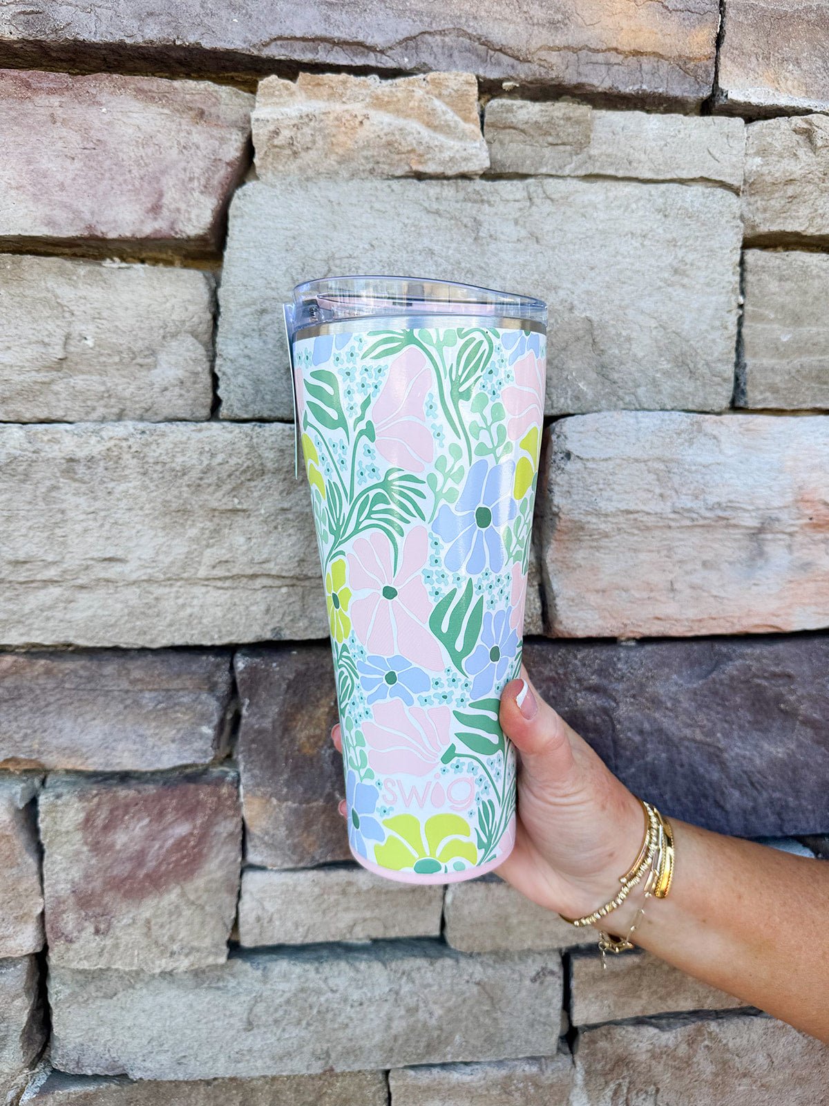 Garden Party Tumbler 32oz - The Pink Pineapple 850