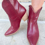 Garnet Glory Western Boots - The Pink Pineapple 850