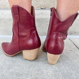 Garnet Glory Western Boots - The Pink Pineapple 850