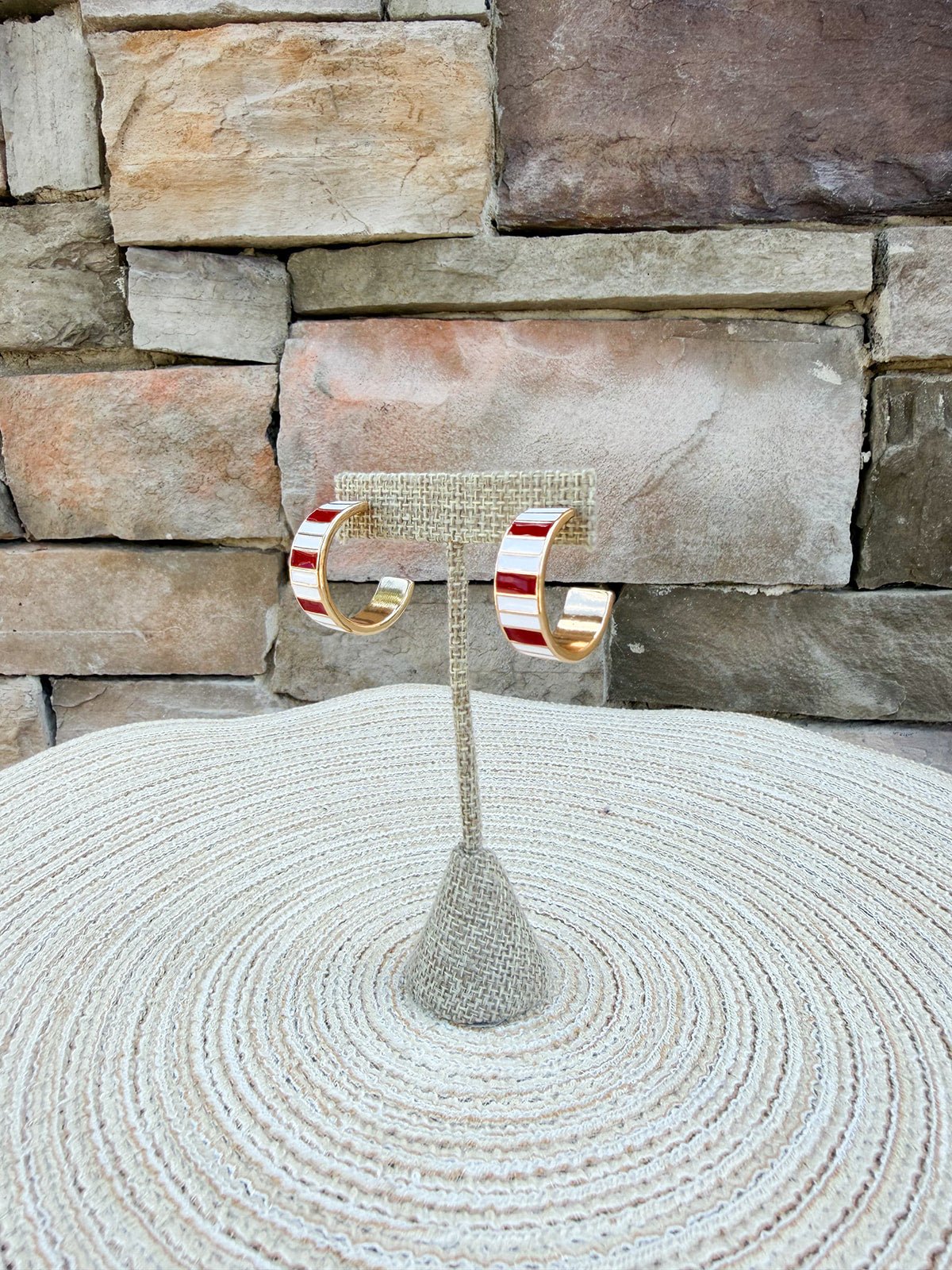 Garnet & White Geometric Hoops - The Pink Pineapple 850