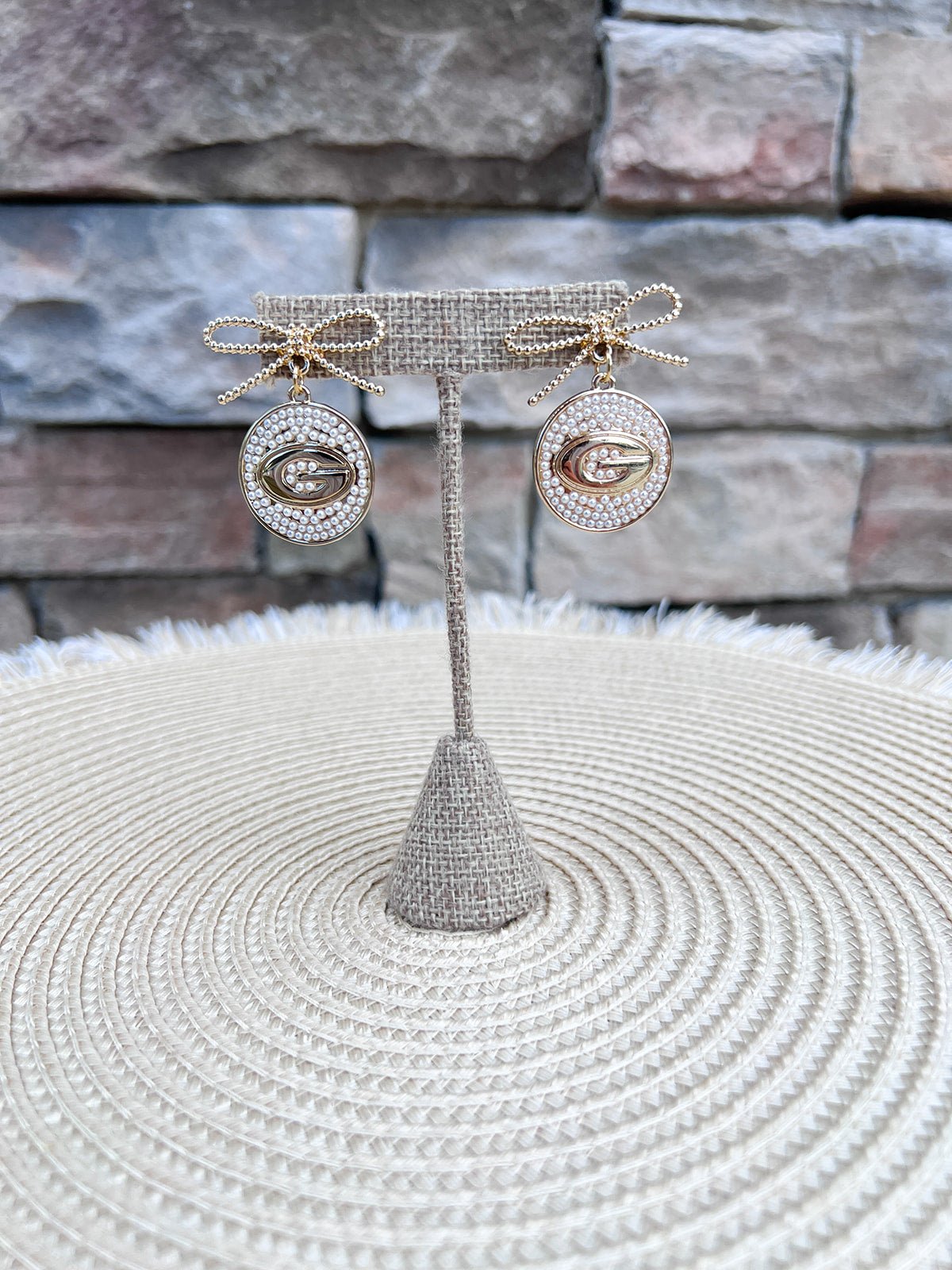 Georgia Bulldogs Pearls & Bows Earrings - The Pink Pineapple 850