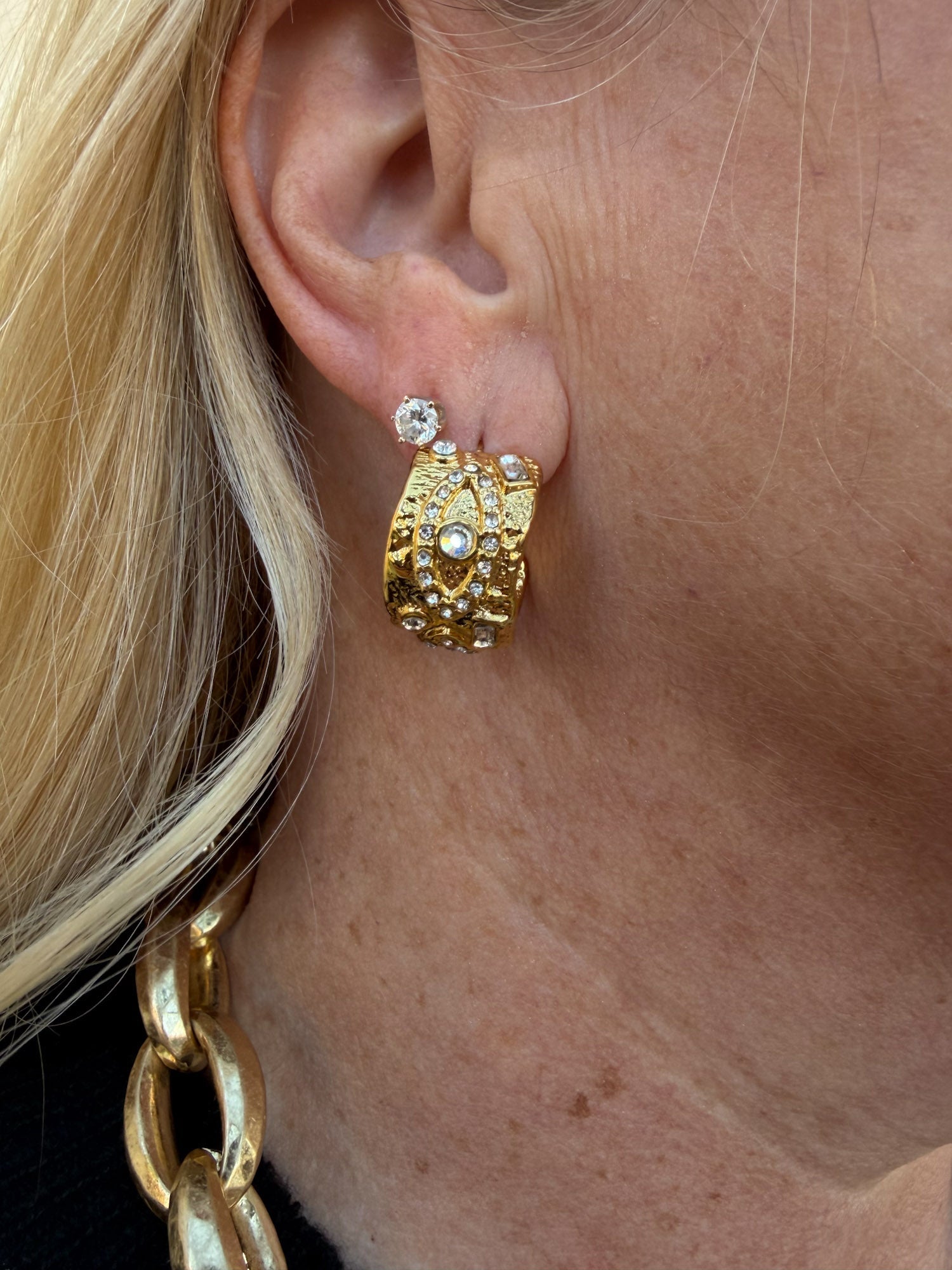 Glitz & Grit Mini Hoops - The Pink Pineapple 850