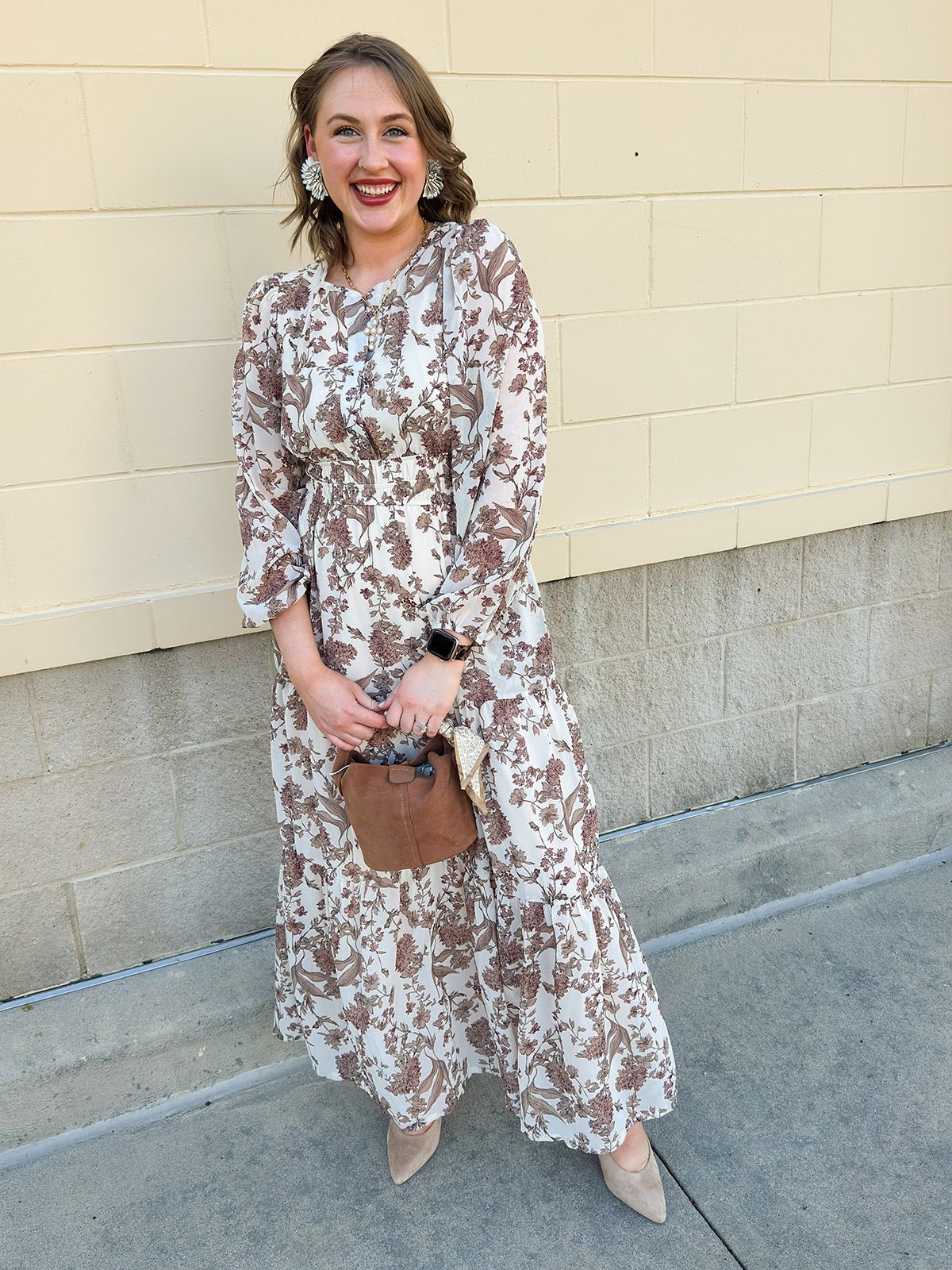 Golden Glimmer Feather Earrings - The Pink Pineapple 850