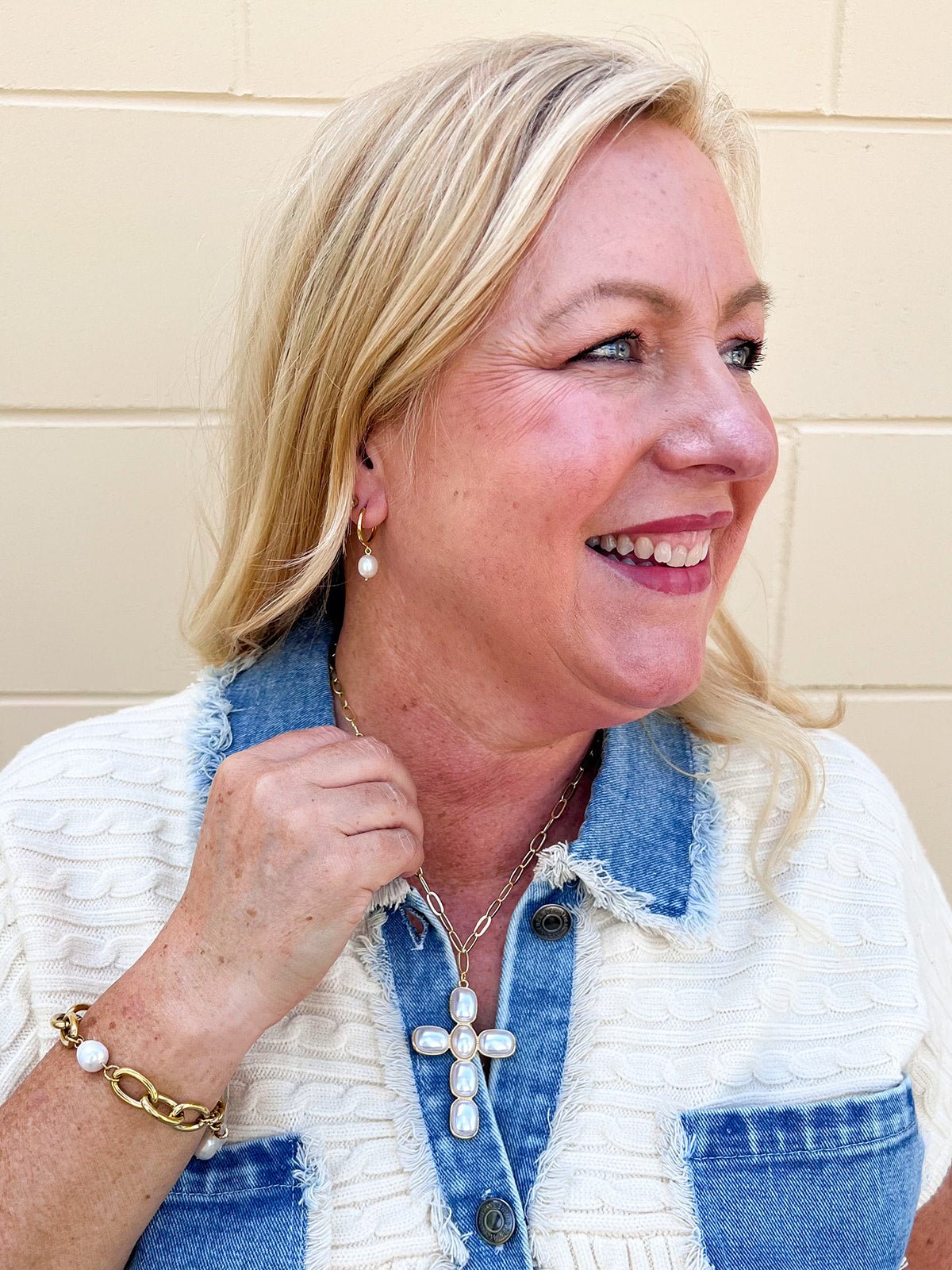 Golden Grace Necklace - The Pink Pineapple 850