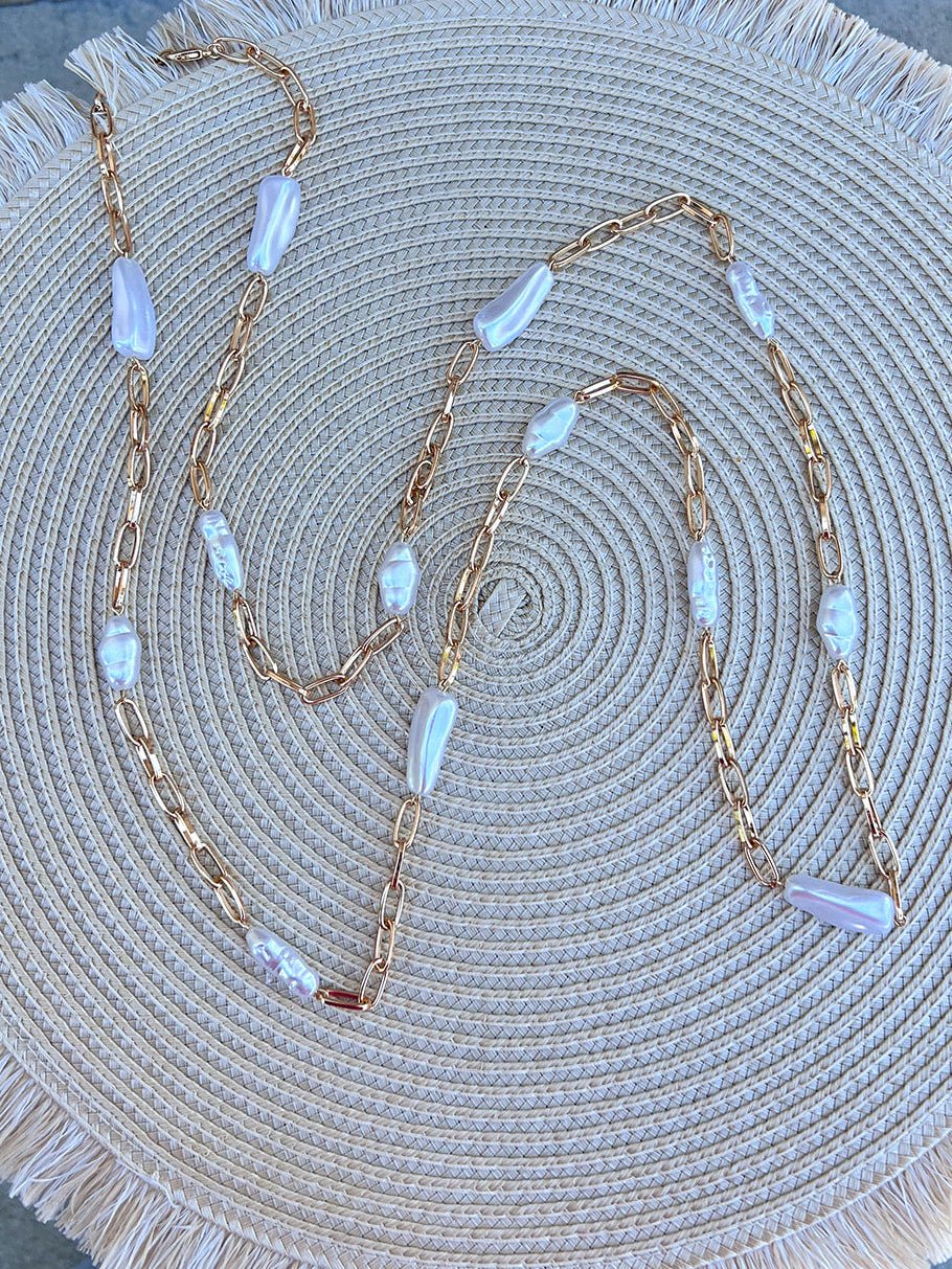 Golden Muse Oval Pearl Layered Necklace - The Pink Pineapple 850
