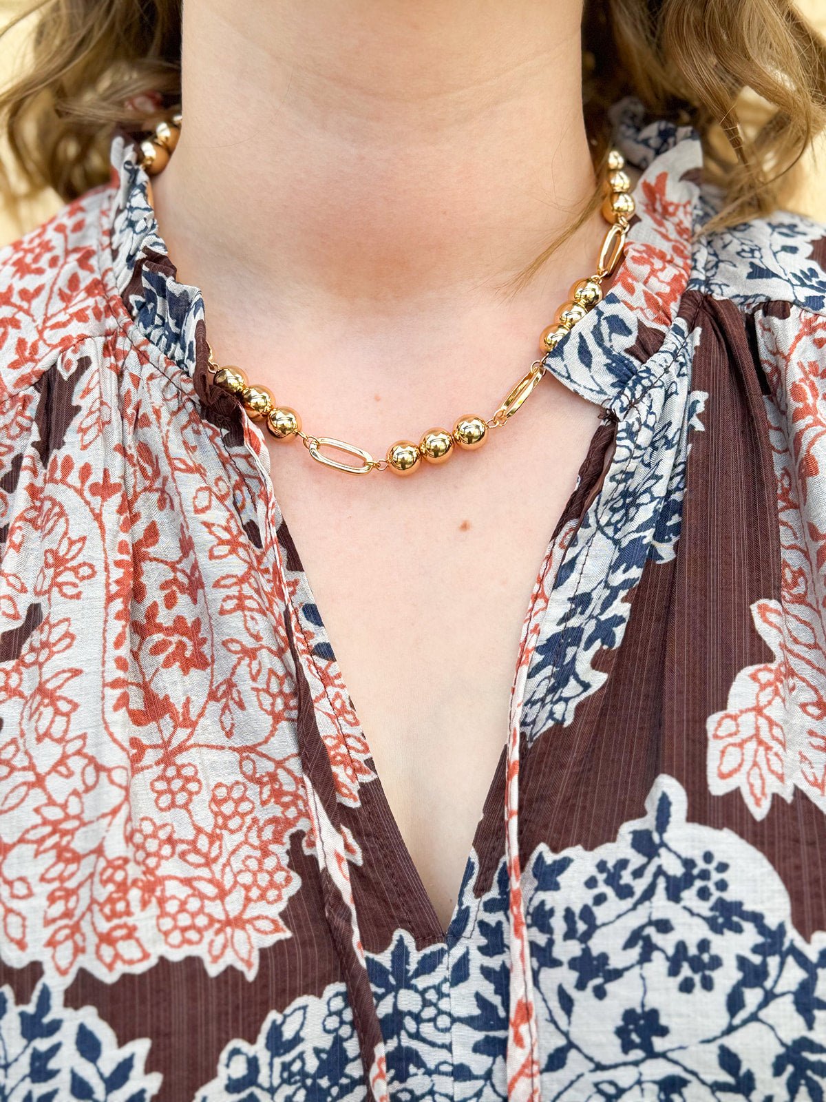 Golden Rhythm Oval & Bead Necklace - The Pink Pineapple 850