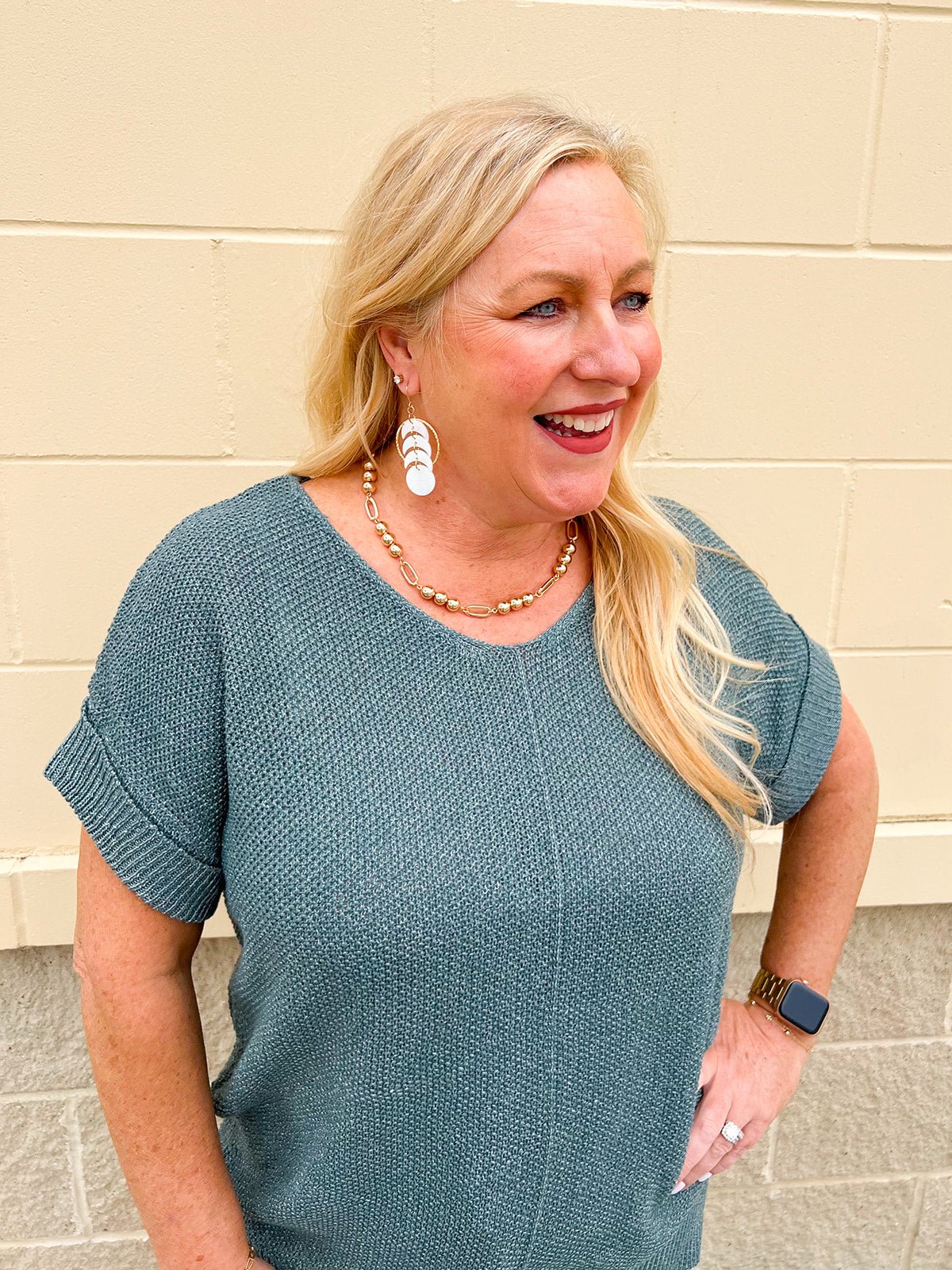 Golden Rhythm Oval & Bead Necklace - The Pink Pineapple 850